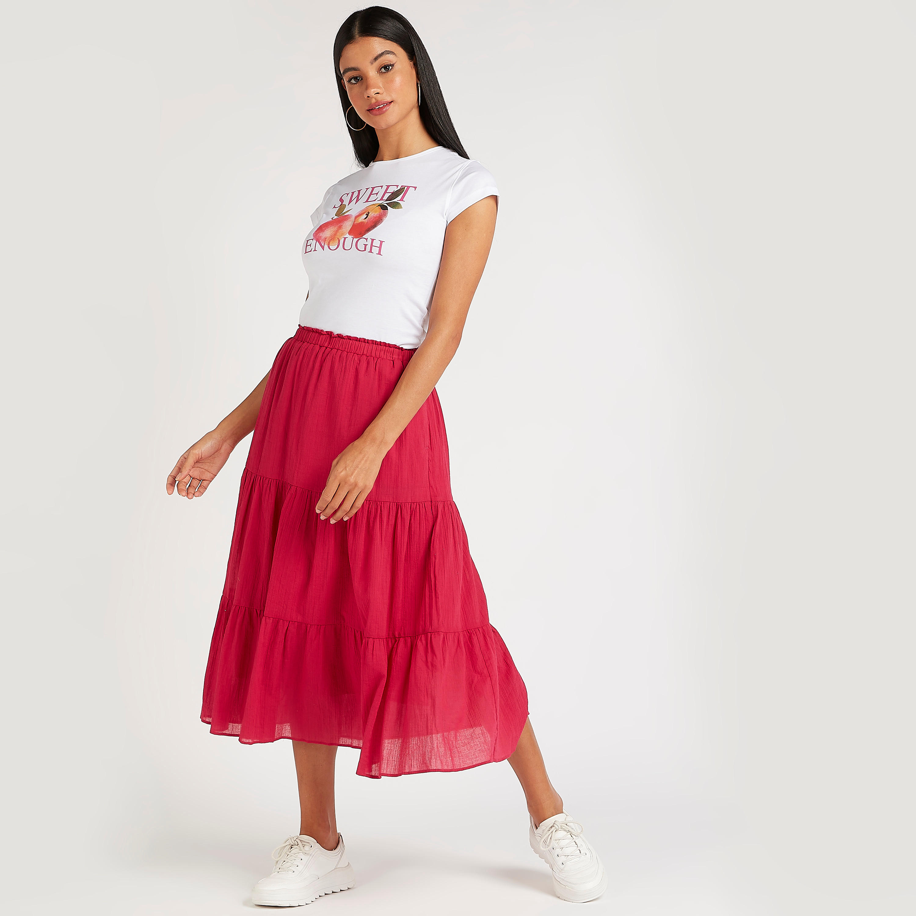 تيشيرت بياقة ضيّقة وأكمام كاب وطبعات-women-clothing-tshirts-image-4