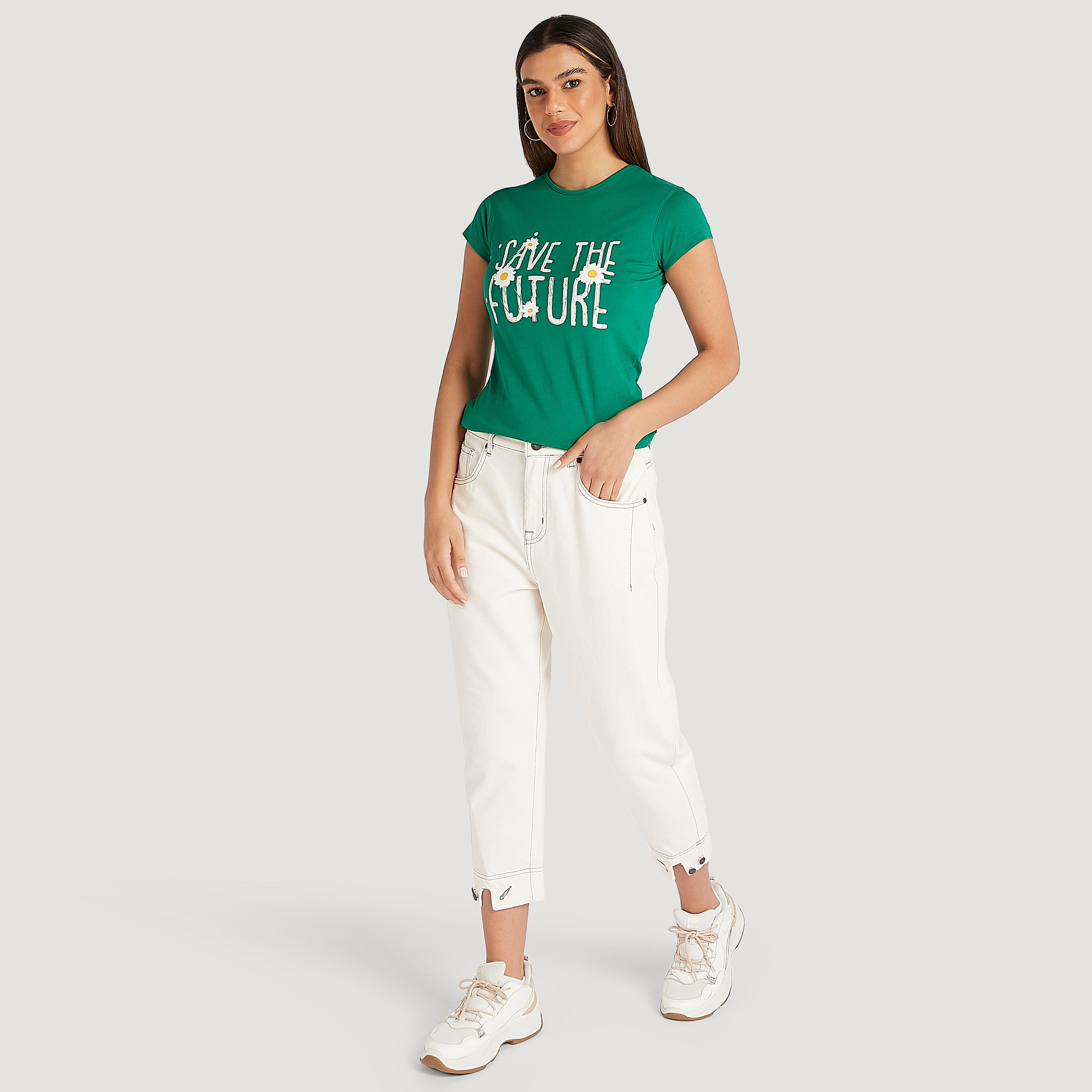 تيشيرت بياقة ضيّقة وأكمام كاب وطبعات-women-clothing-tshirts-image-2