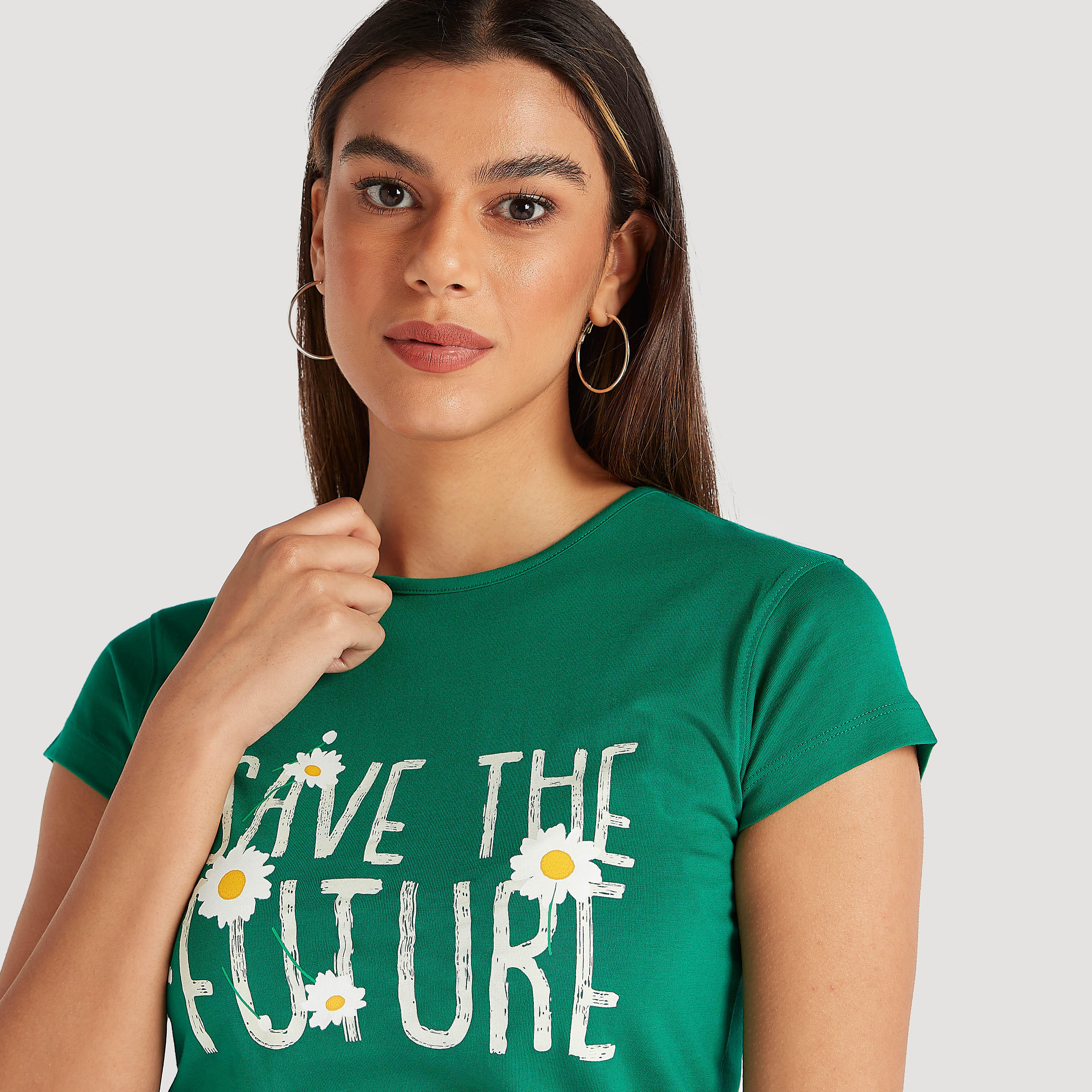 تيشيرت بياقة ضيّقة وأكمام كاب وطبعات-women-clothing-tshirts-image-6