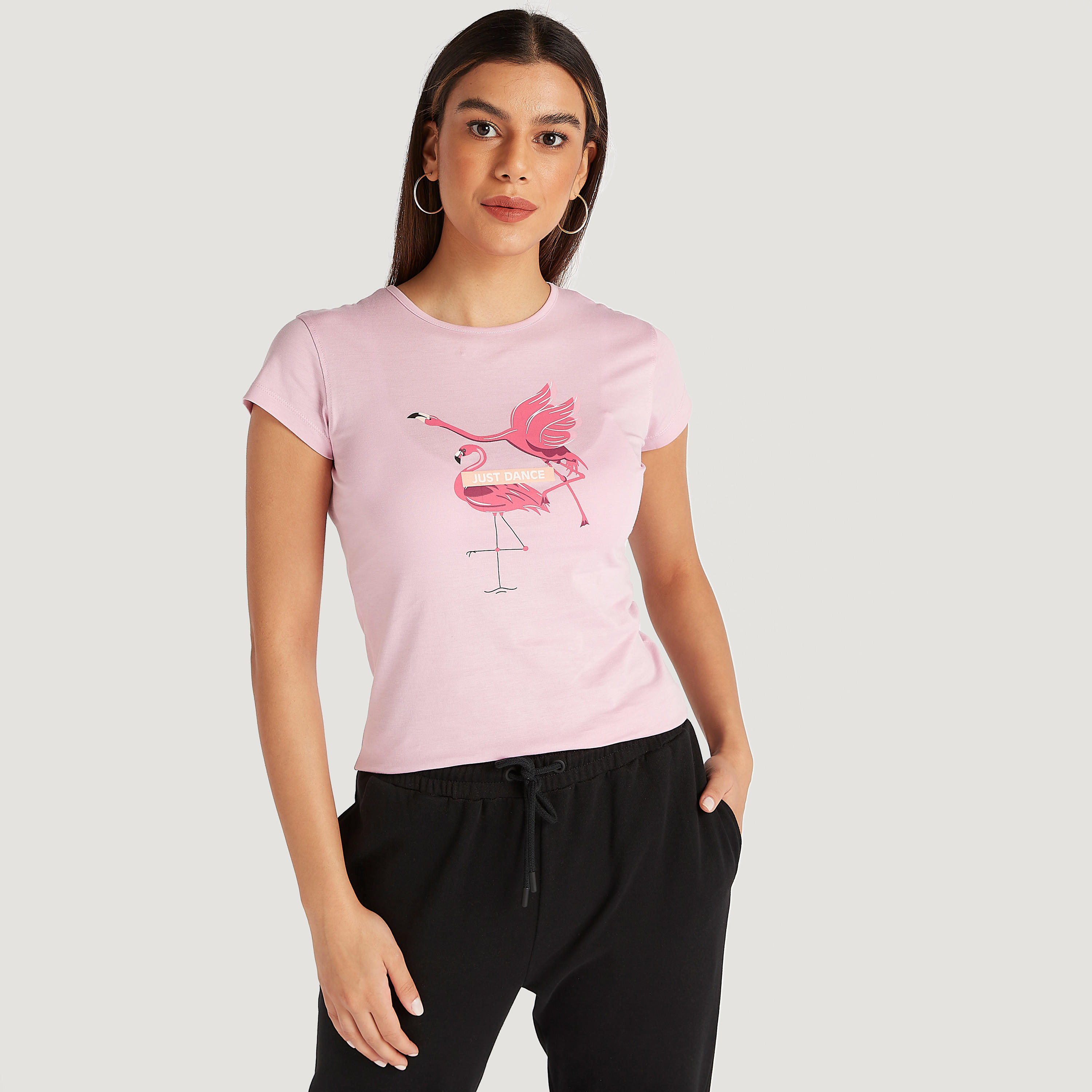 تيشيرت بياقة ضيّقة وأكمام كاب وطبعات-women-clothing-tshirts-image-5