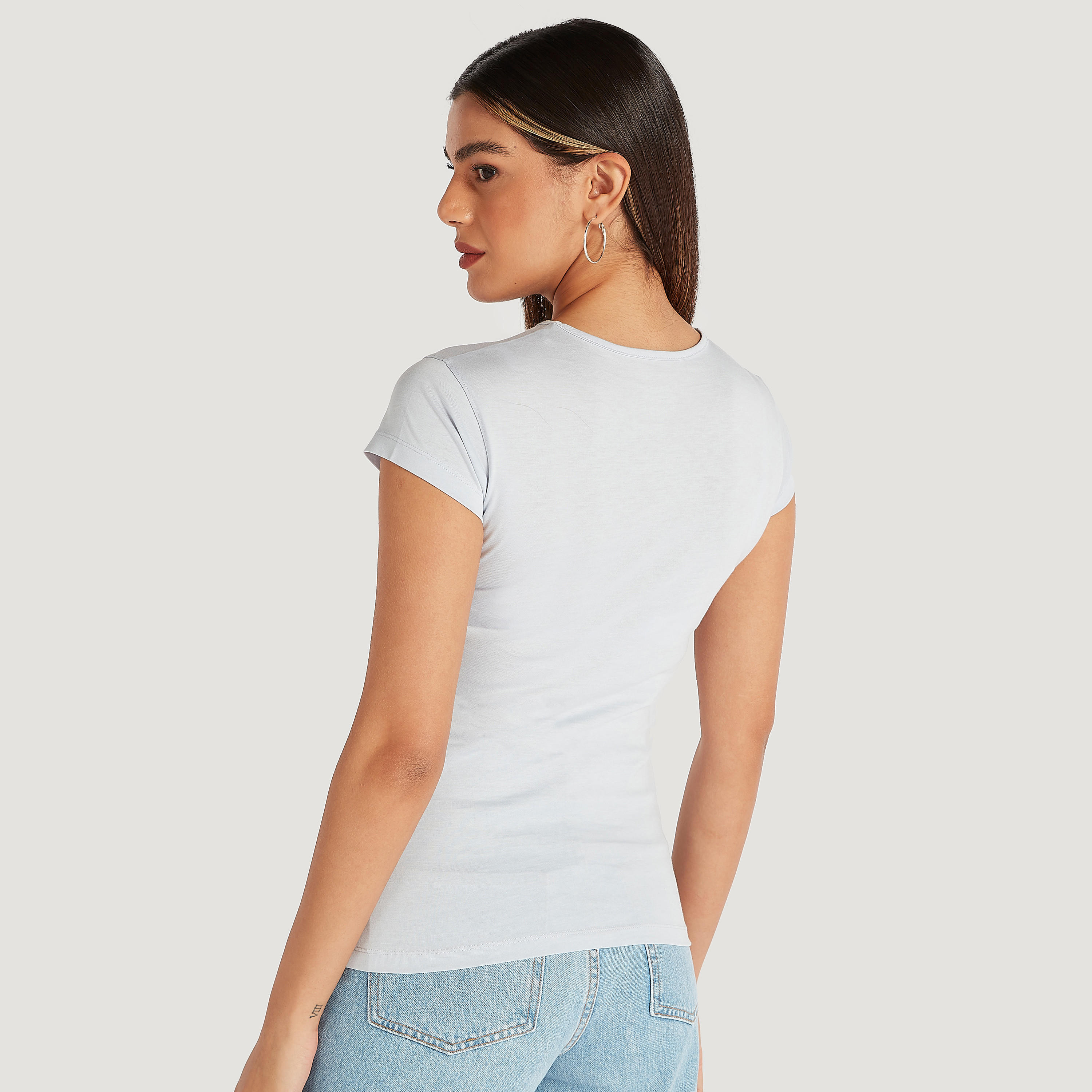 تيشيرت بياقة ضيّقة وأكمام كاب وطبعات-women-clothing-tshirts-image-1