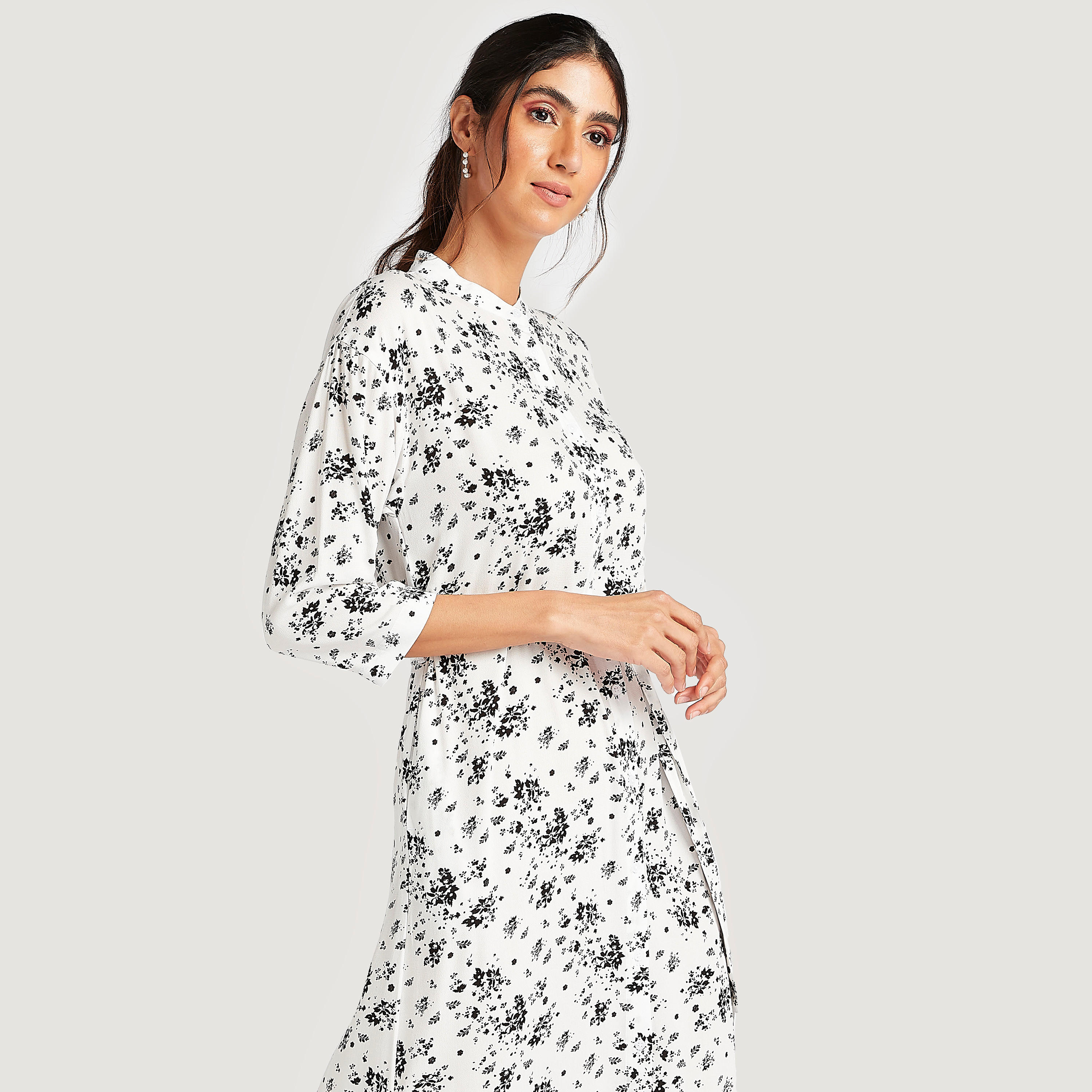 فستان قميص ميدي بطبعات أزهار وياقة ماندارين-women-clothing-dresses-image-1
