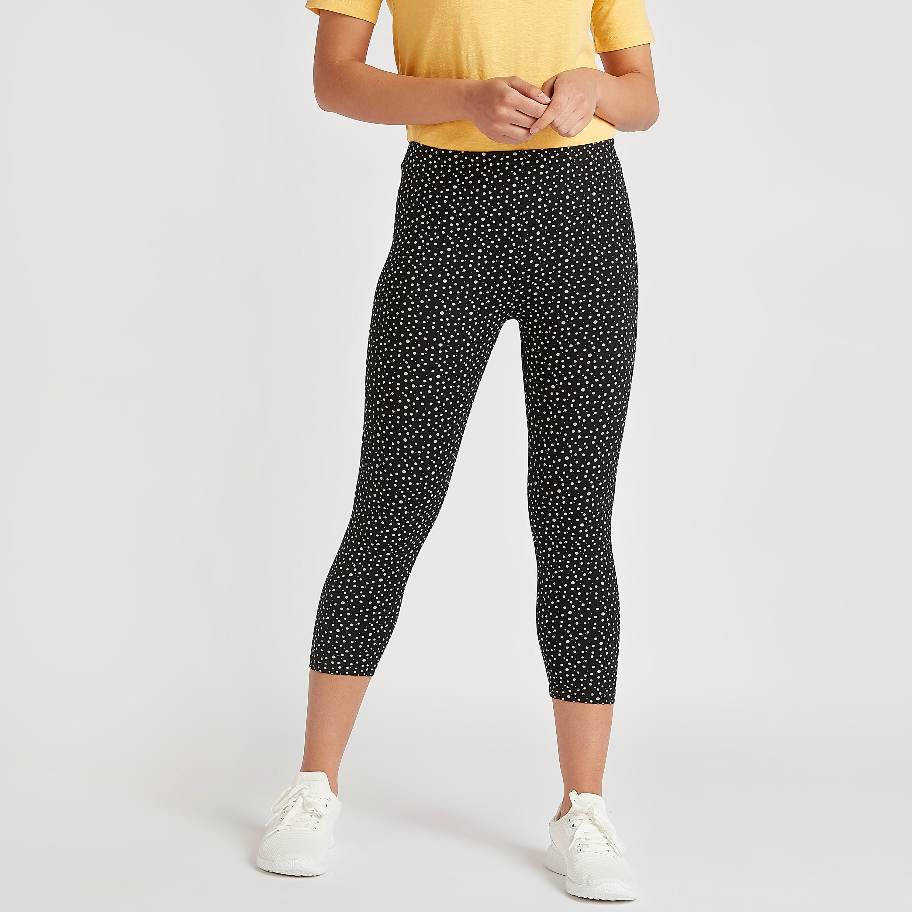 بنطلون ليقنز قصير بطبعات وخصر مطّاطي-women-clothing-bottoms-leggings-image-1