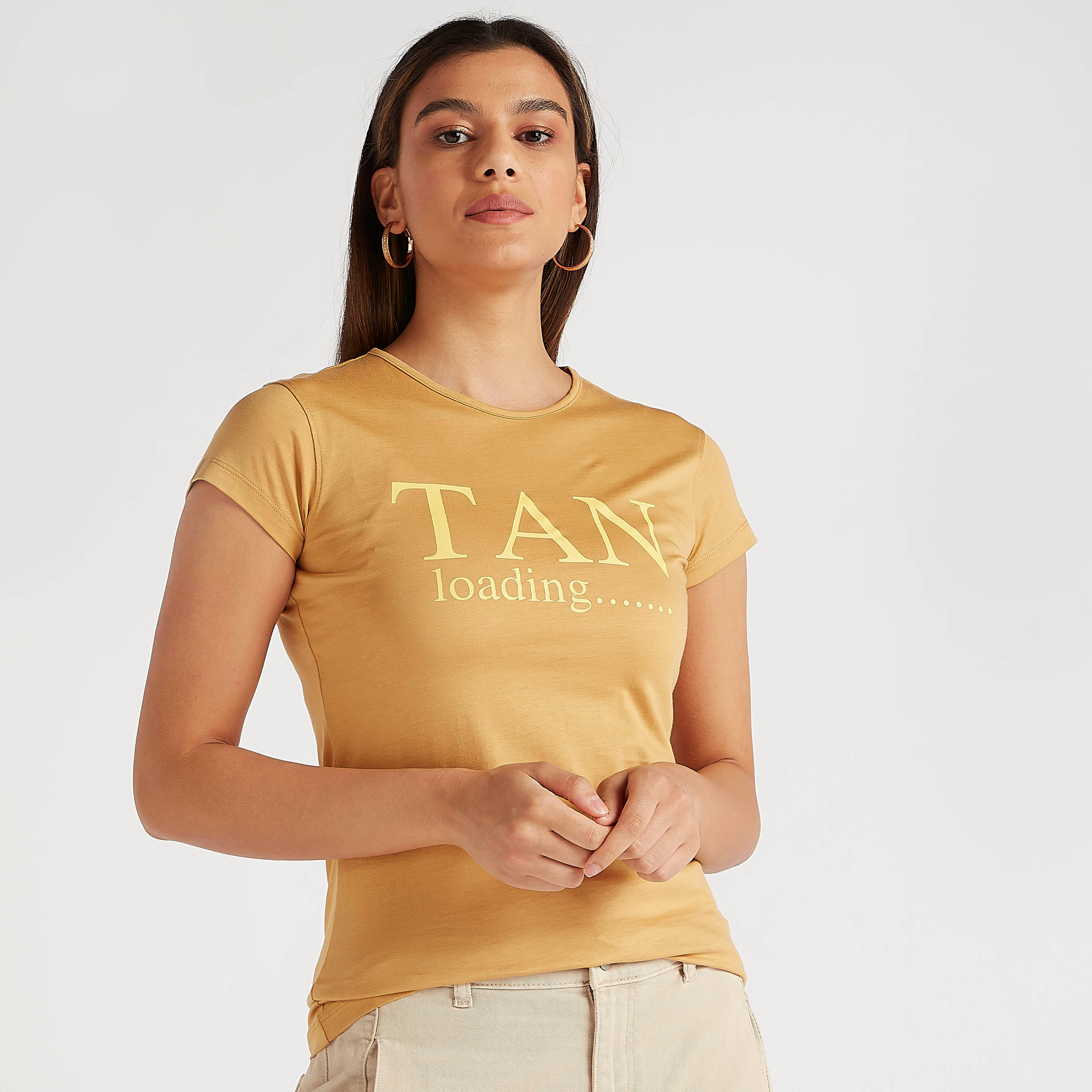تيشيرت بياقة ضيّقة وأكمام كاب وطبعات-women-clothing-tshirts-image-1
