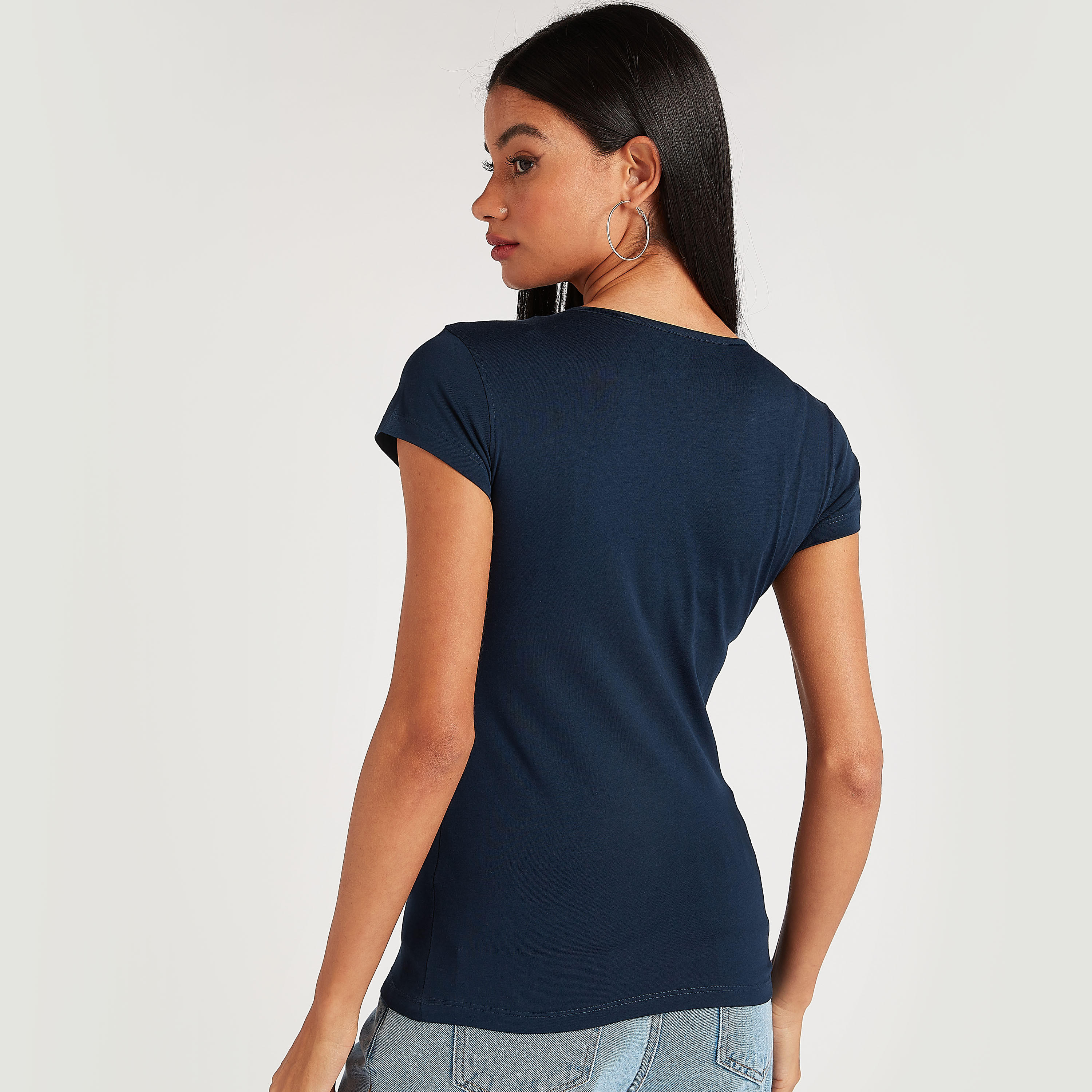 تيشيرت بياقة ضيّقة وأكمام كاب وطَبعات-women-clothing-tshirts-image-1