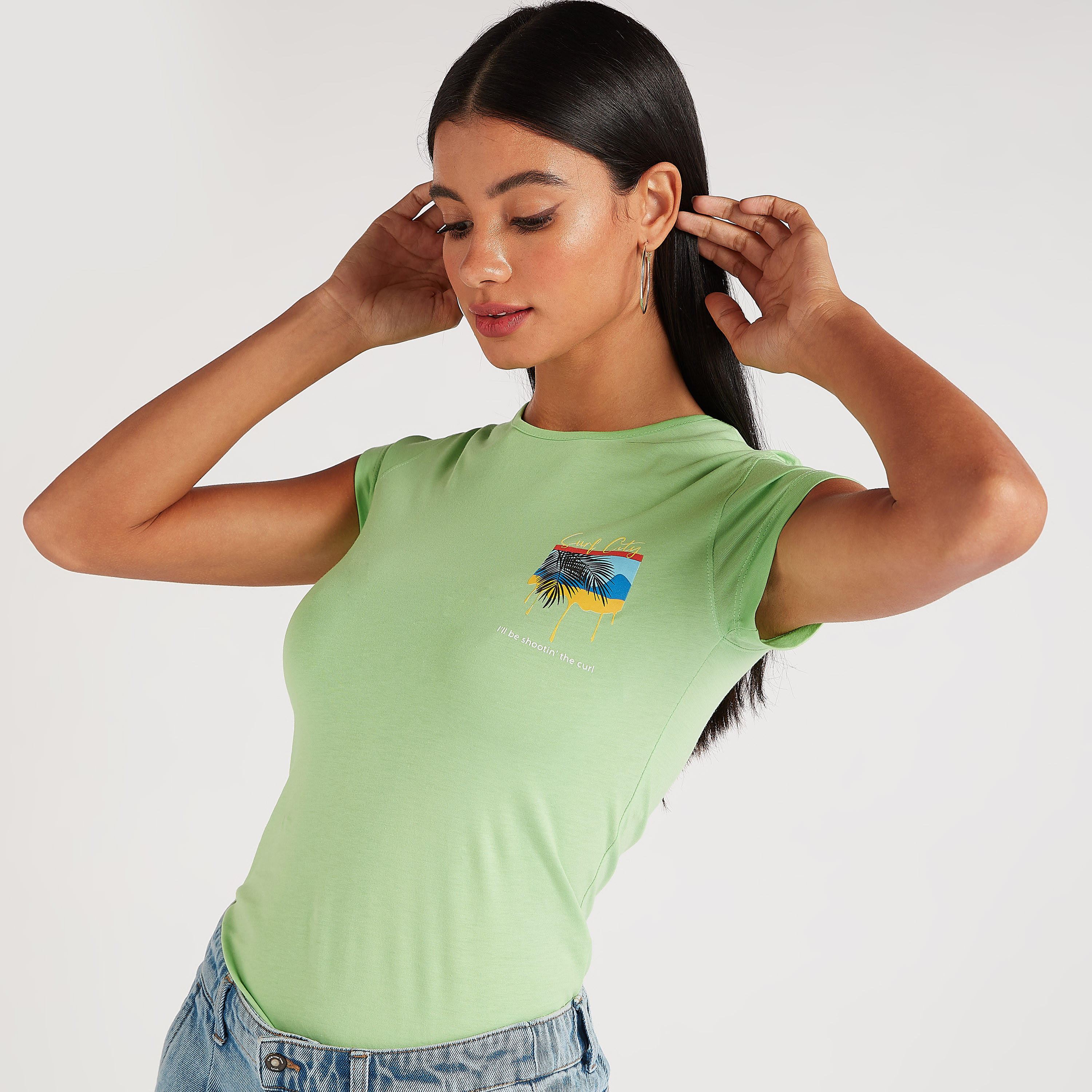 تيشيرت بياقة ضيّقة وأكمام كاب وطَبعات-women-clothing-tshirts-image-1