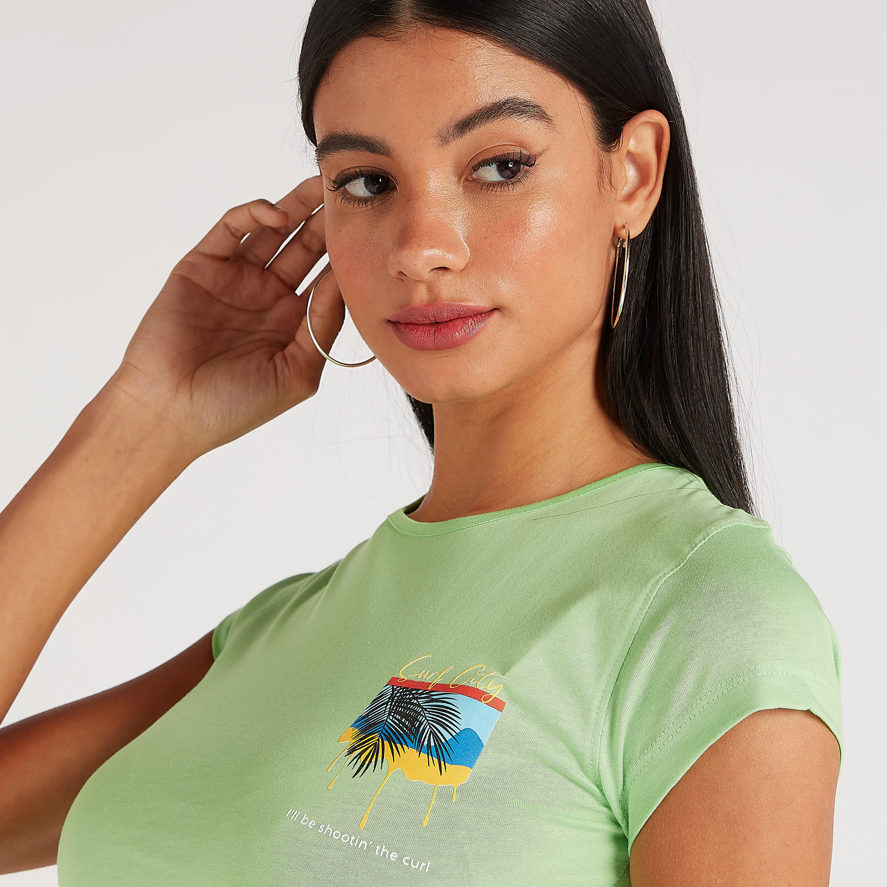 تيشيرت بياقة ضيّقة وأكمام كاب وطَبعات-women-clothing-tshirts-image-3