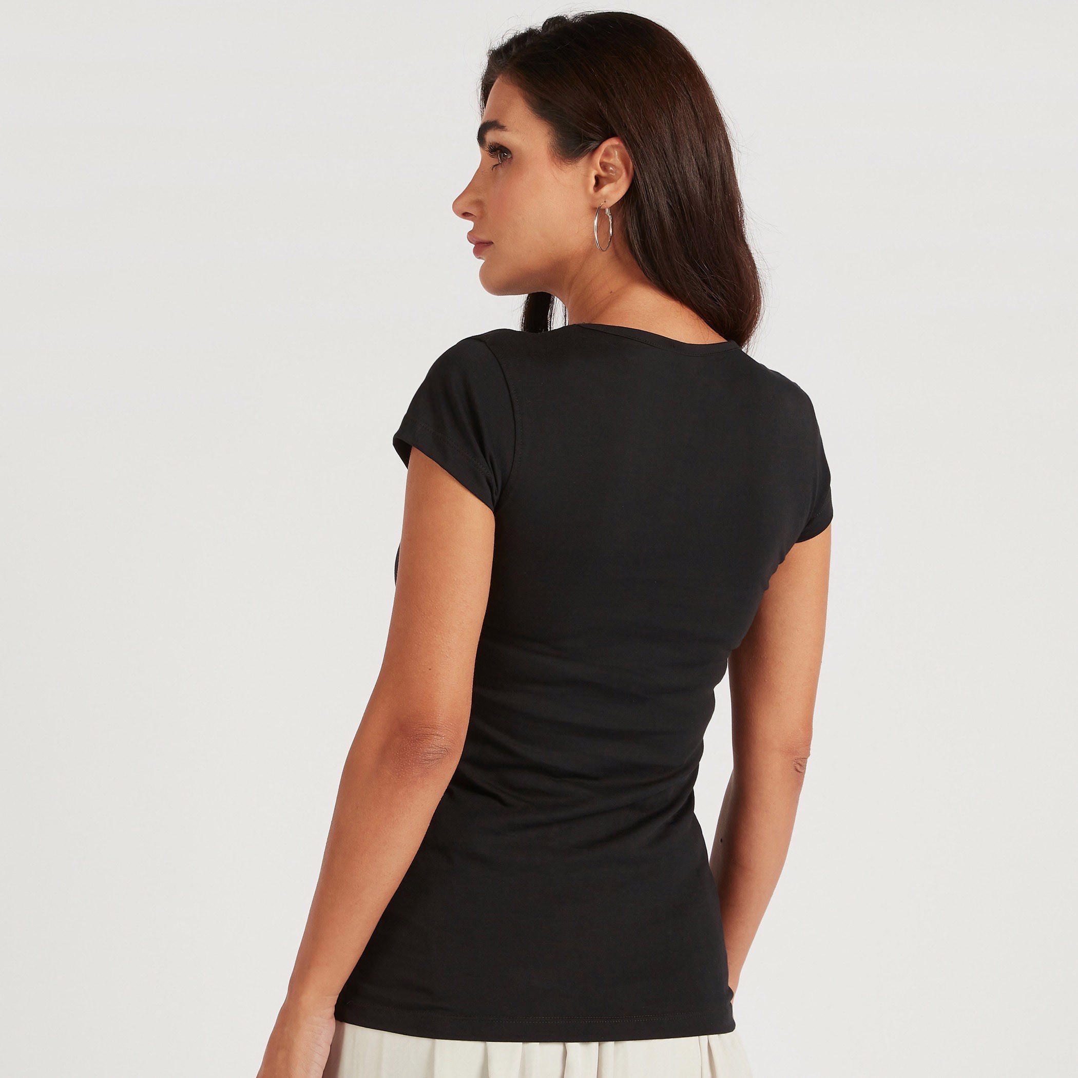 تيشيرت بياقة ضيّقة وأكمام كاب وطَبعات-women-clothing-tshirts-image-4