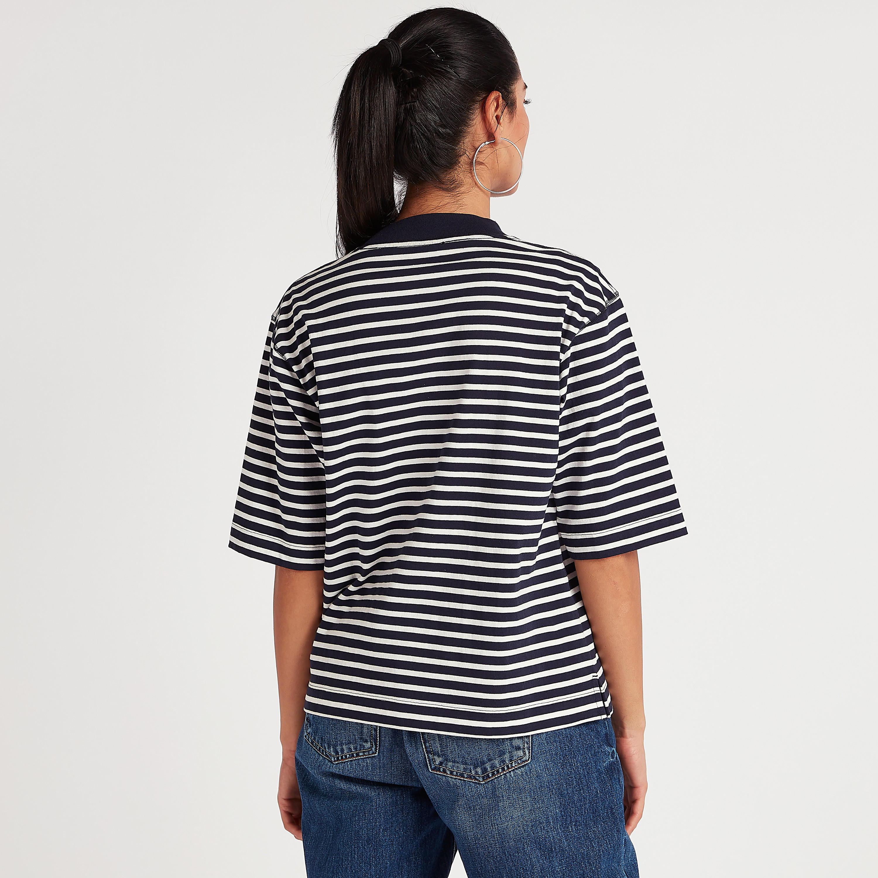 تيشيرت مخطّط بياقة ضيّقة وأكمام قصيرة-women-clothing-tshirts-image-4