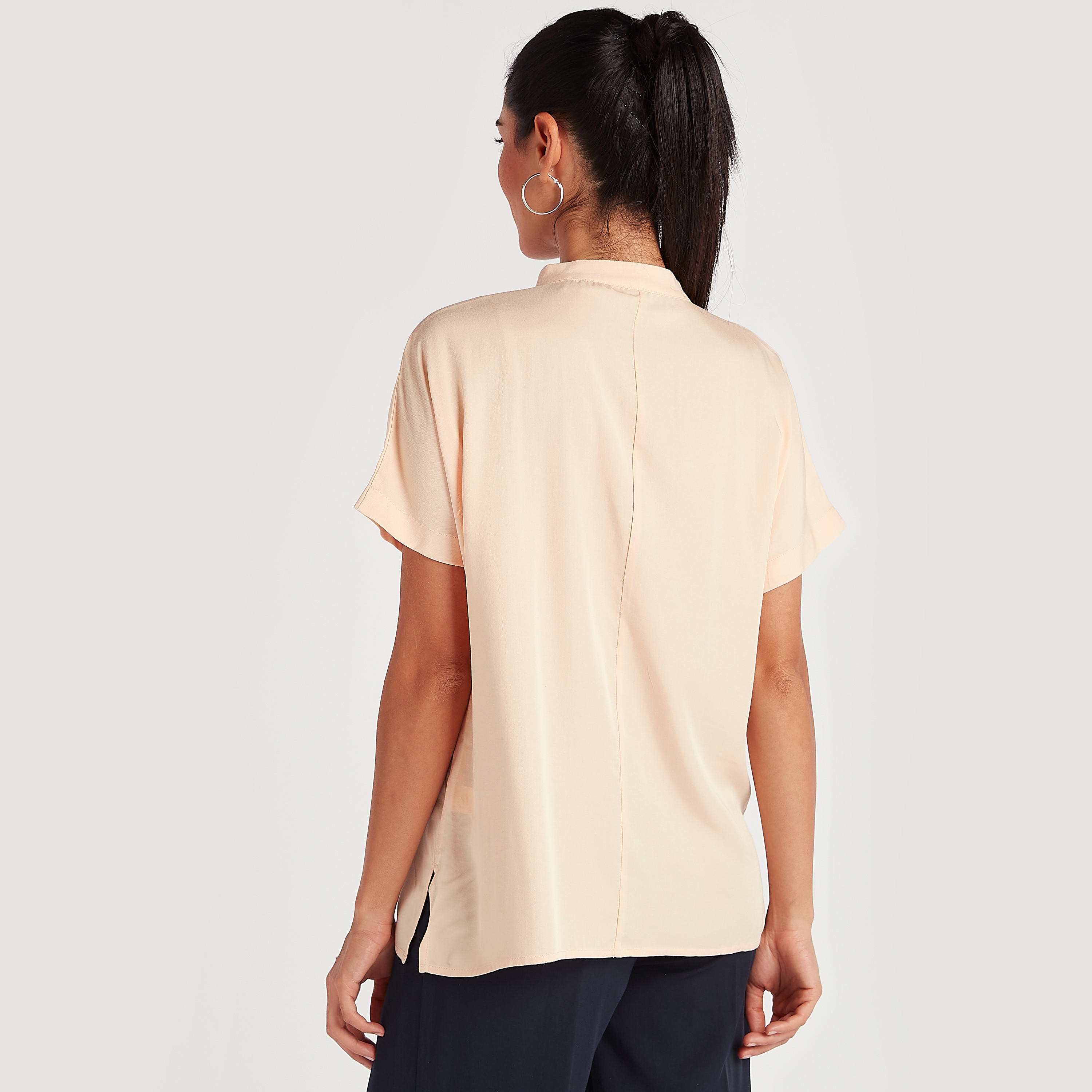 قميص سادة بياقة ماندارين وأكمام قصيرة-women-clothing-shirtsandblouses-shirts-image-4