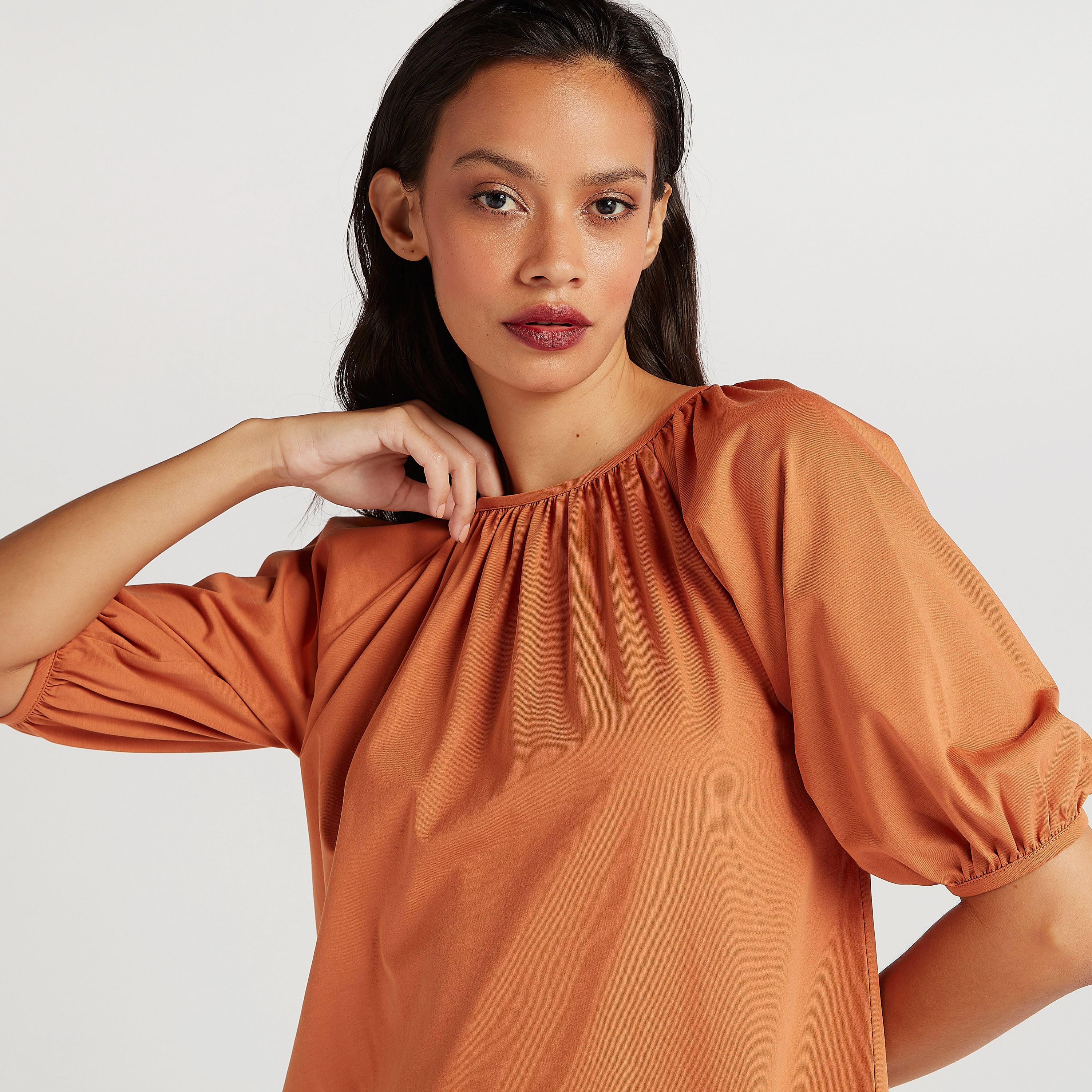 فستان قصير واسع سادة بياقة ضيّقة وأكمام قصيرة-women-clothing-dresses-image-3