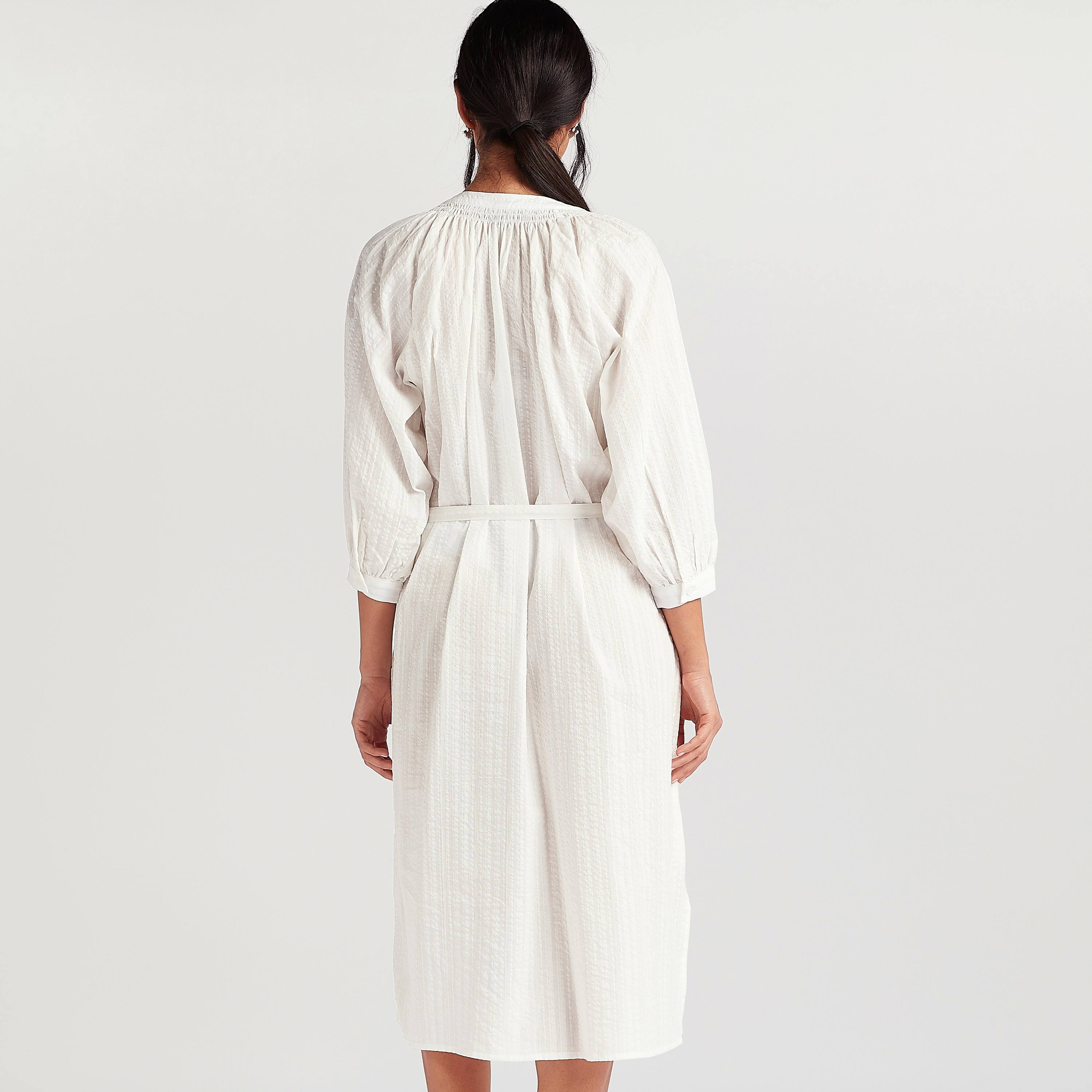 فستان قميص ميدي بارز الملمس وحزام رباط-women-clothing-dresses-image-5