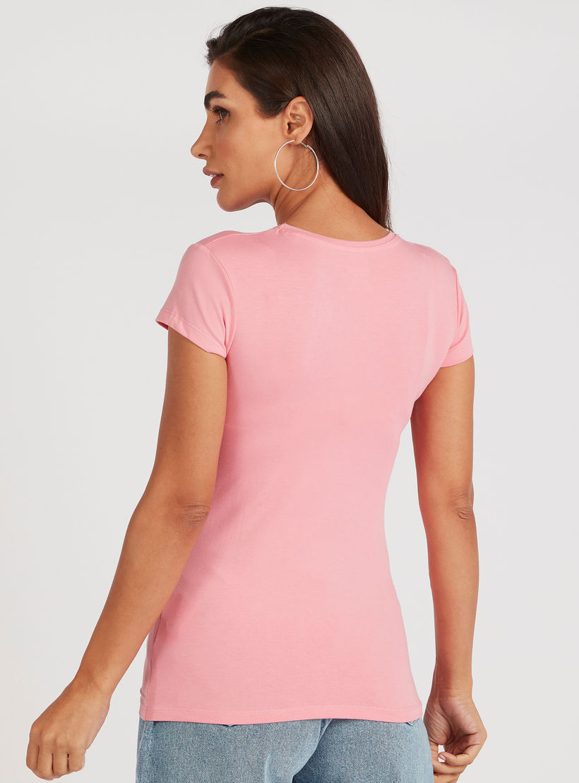 تيشيرت سادة بياقة ضيّقة وأكمام كاب-women-clothing-tshirts-image-1