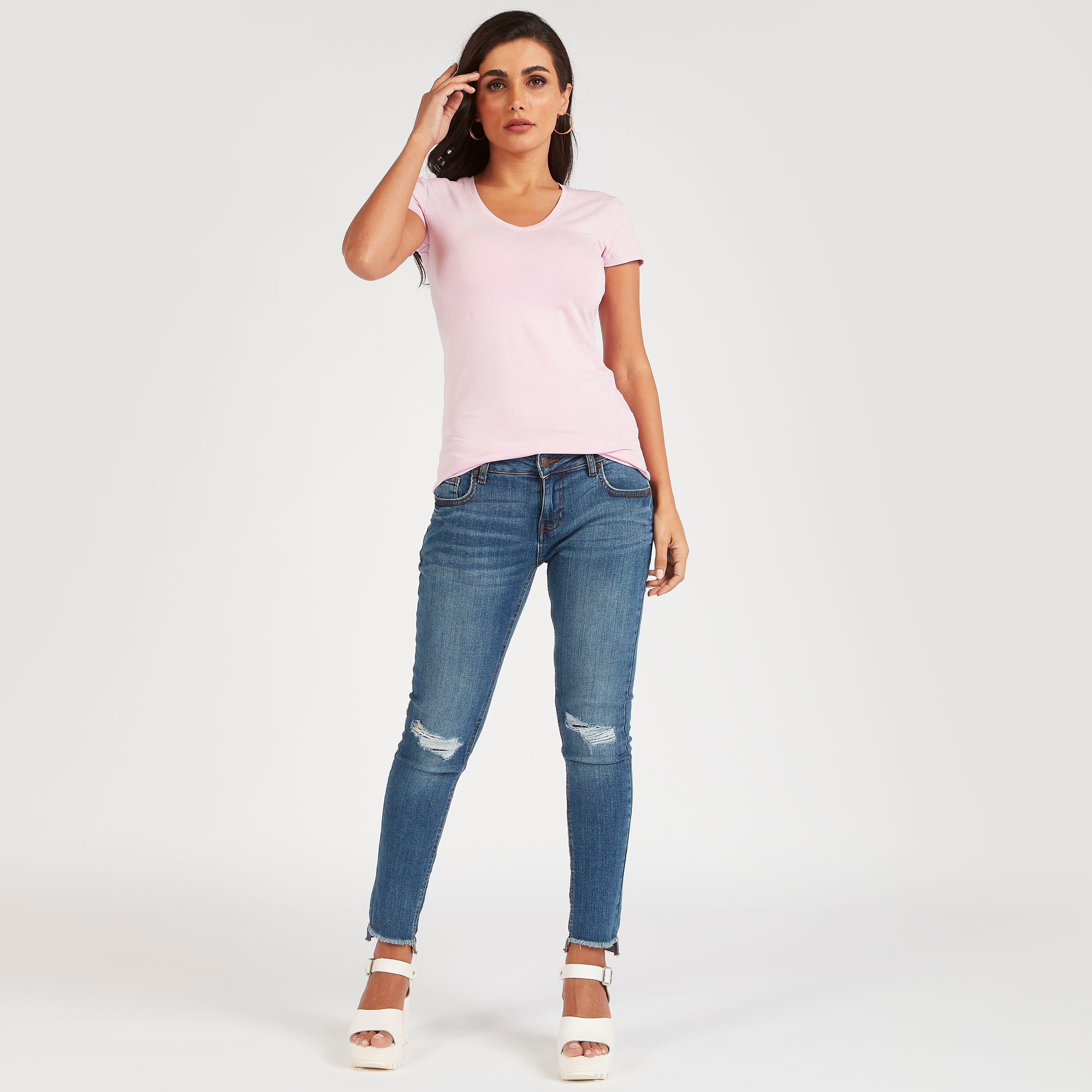 تيشيرت بارز الملمس بياقة V وأكمام قصيرة-women-clothing-tshirts-image-2