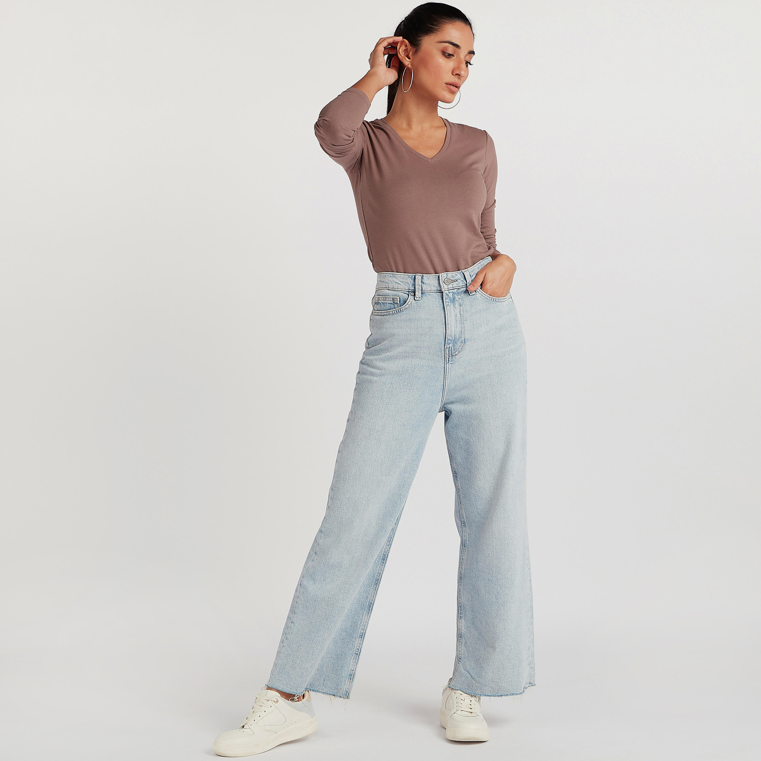 Solid T-shirt with V-neck and Long Sleeves-women-clothing-tshirts-image-3