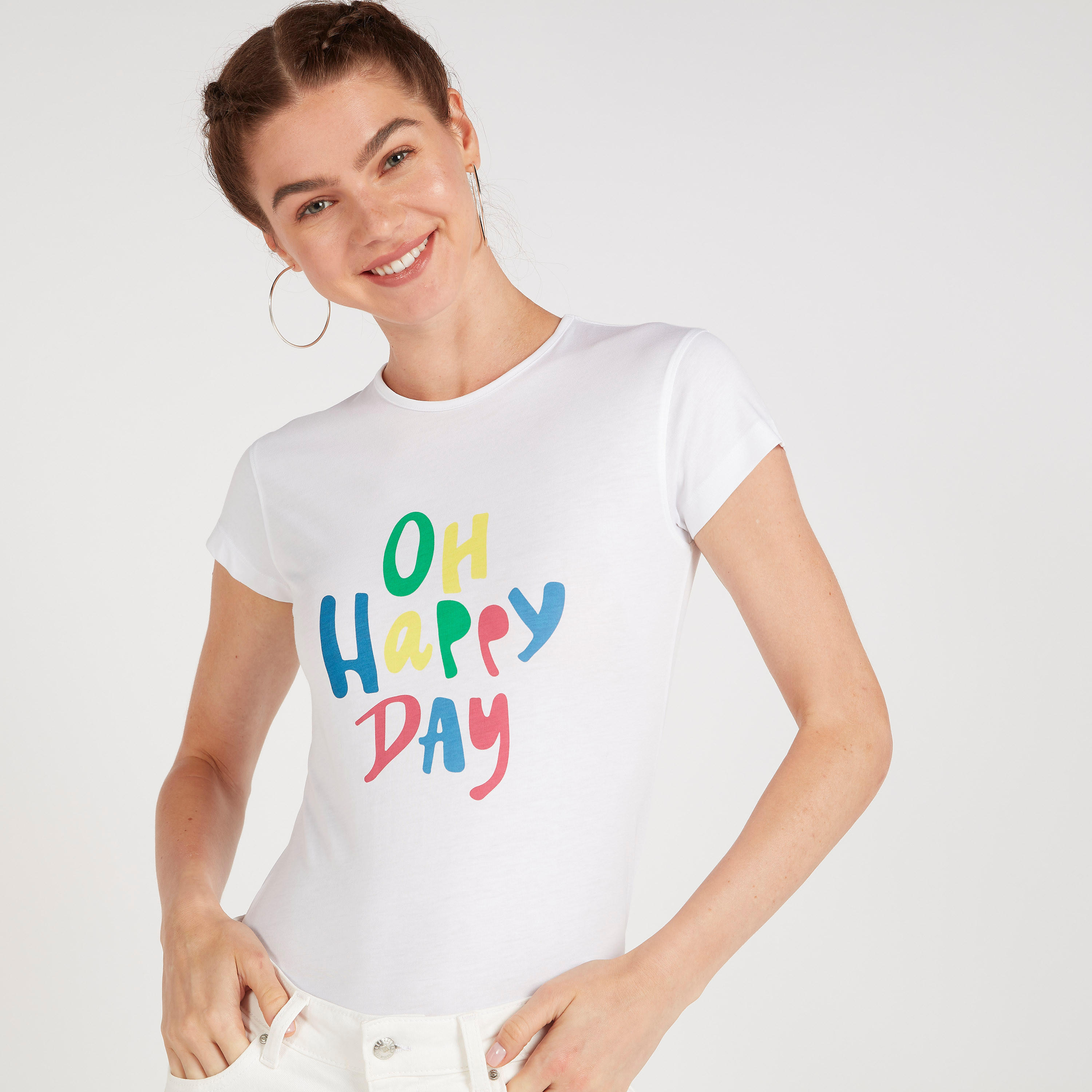تيشيرت بياقة ضيّقة وأكمام كاب وطبعات-women-clothing-tshirts-image-1