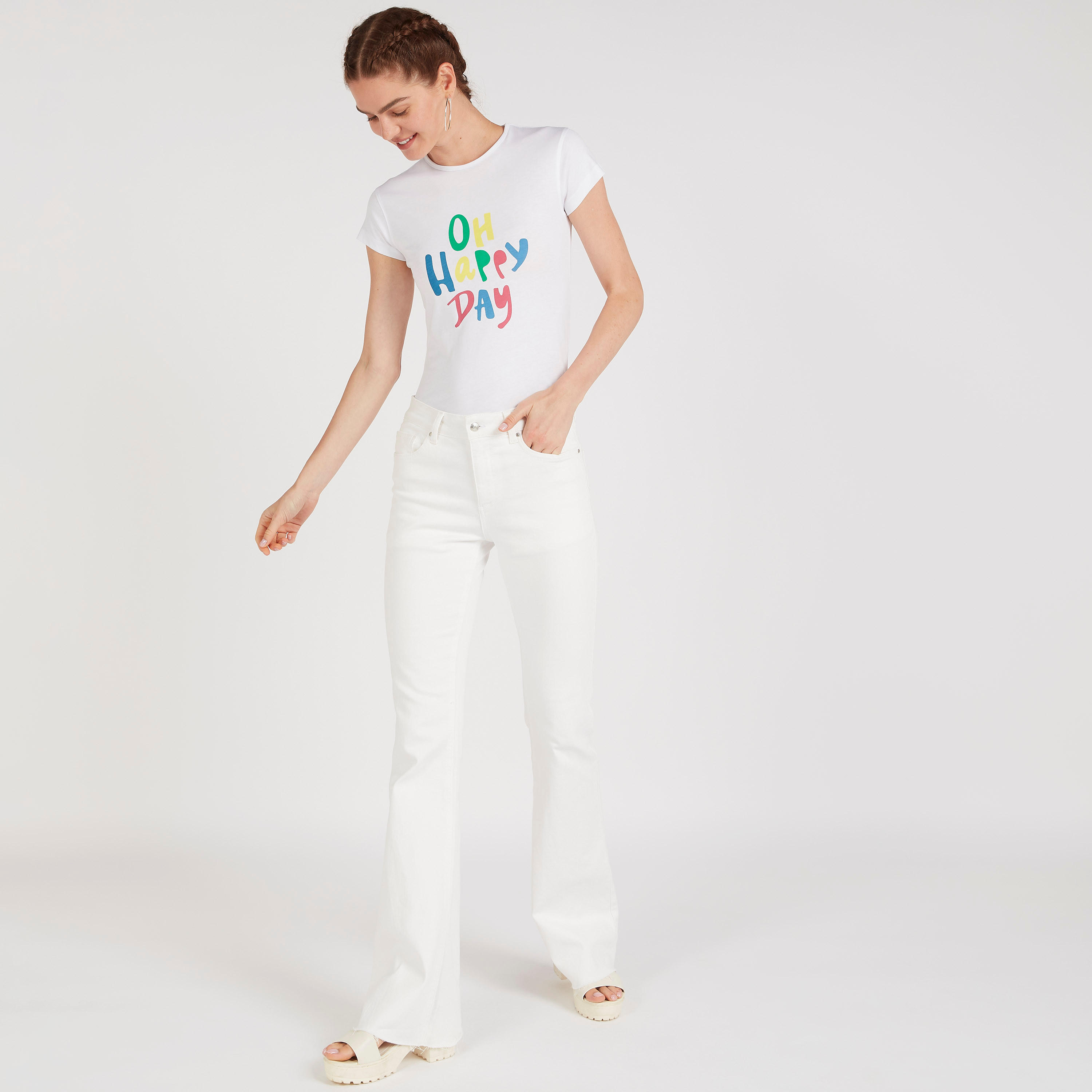 تيشيرت بياقة ضيّقة وأكمام كاب وطبعات-women-clothing-tshirts-image-2