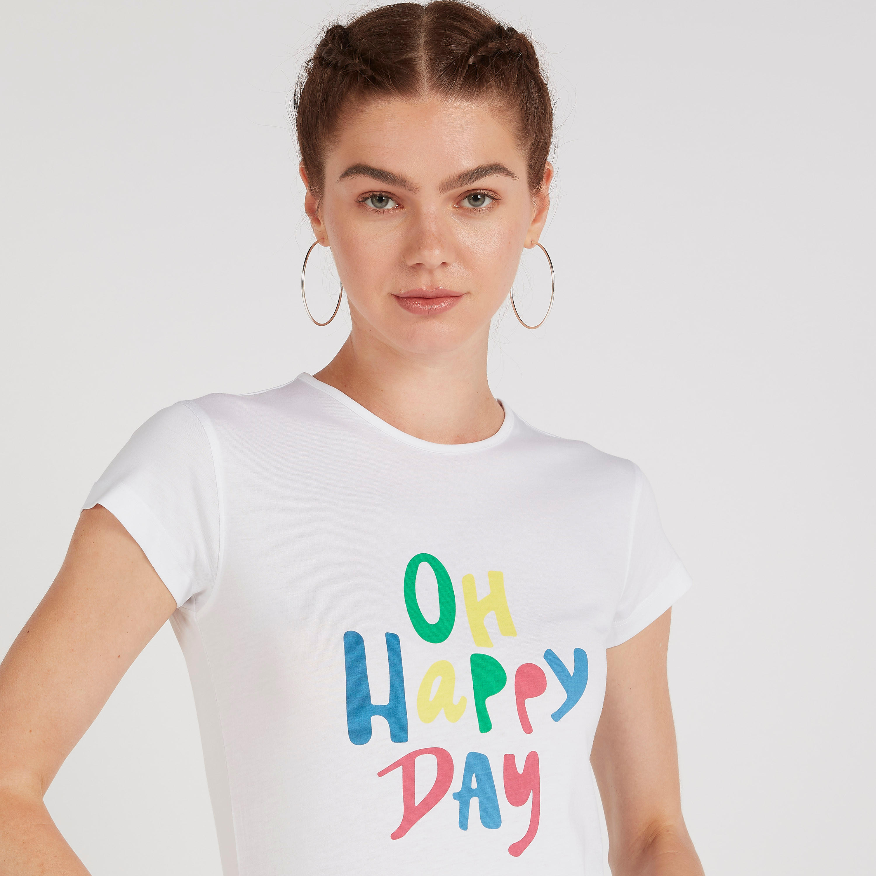تيشيرت بياقة ضيّقة وأكمام كاب وطبعات-women-clothing-tshirts-image-3