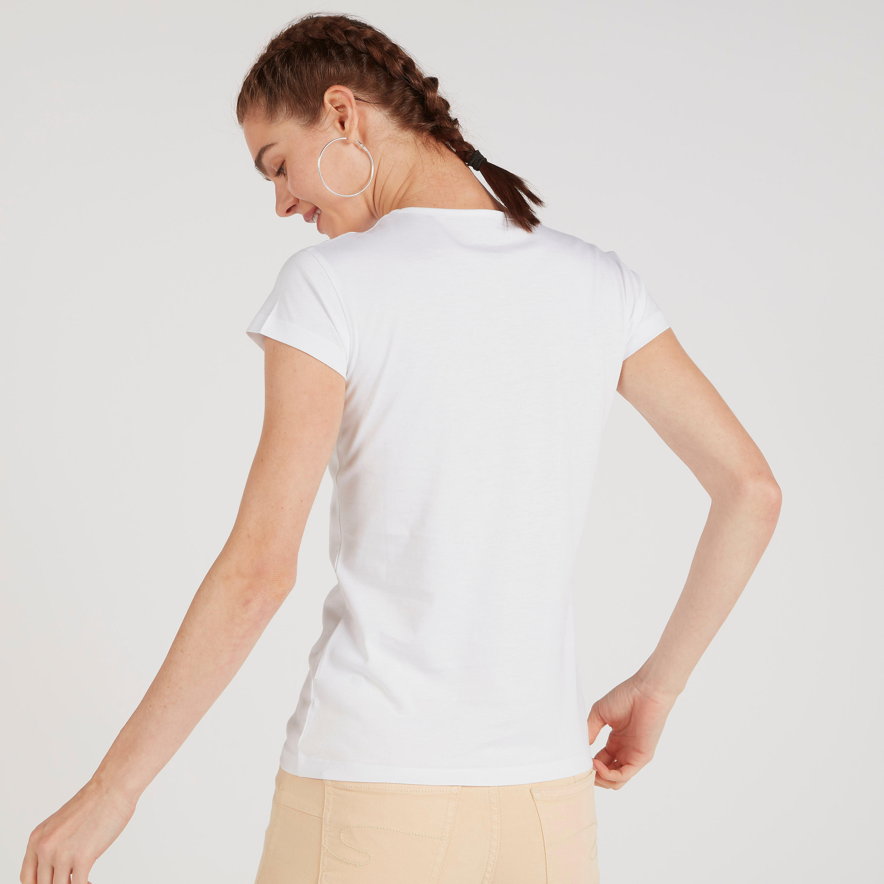 تيشيرت بياقة ضيّقة وأكمام كاب وطبعات-women-clothing-tshirts-image-4