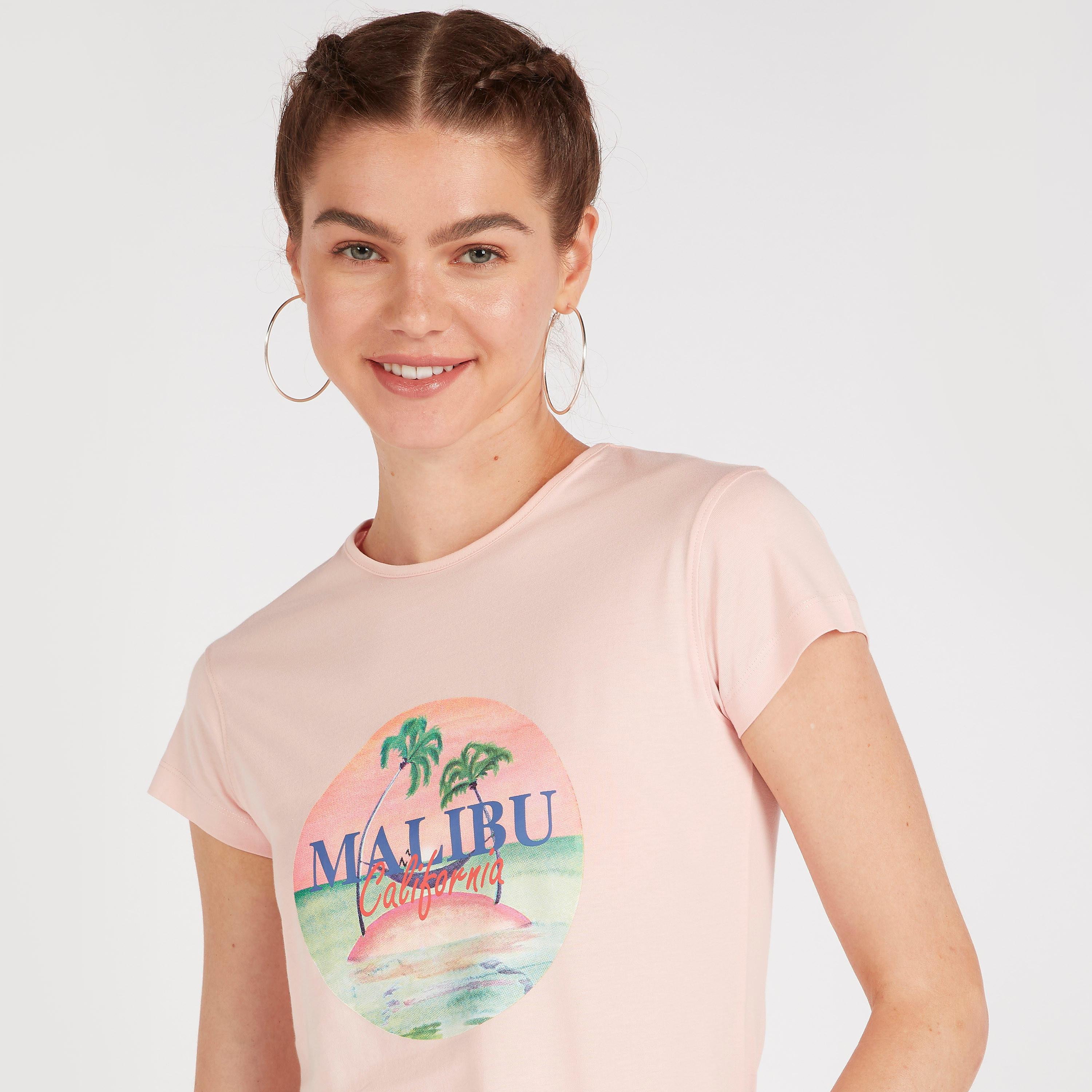 تيشيرت بياقة ضيّقة وأكمام كاب وطبعات-women-clothing-tshirts-image-2