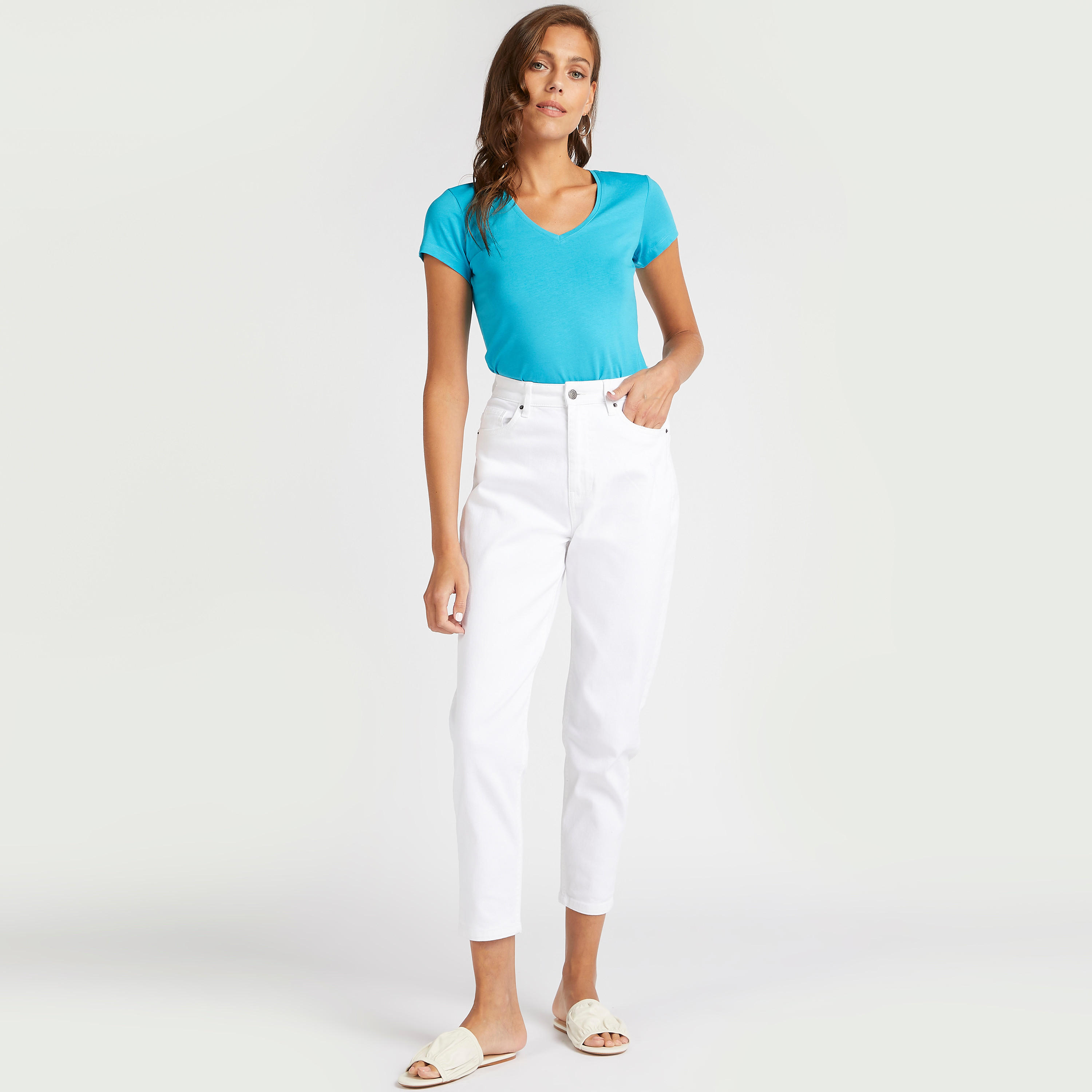 تيشيرت سادة بياقة V وأكمام كاب-women-clothing-tshirts-image-3