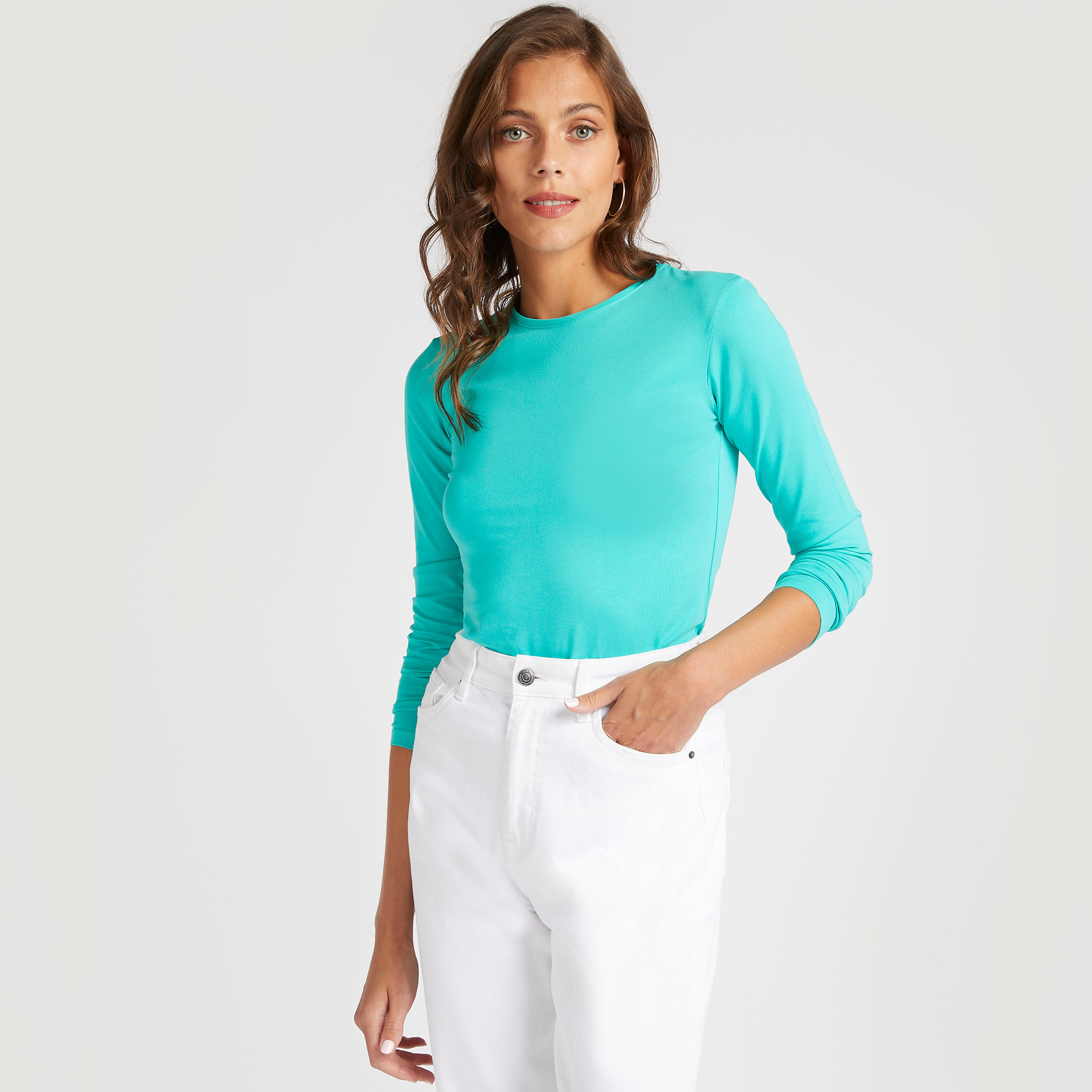 تيشيرت سادة بياقة ضيّقة وأكمام طويلة-women-clothing-tshirts-image-4