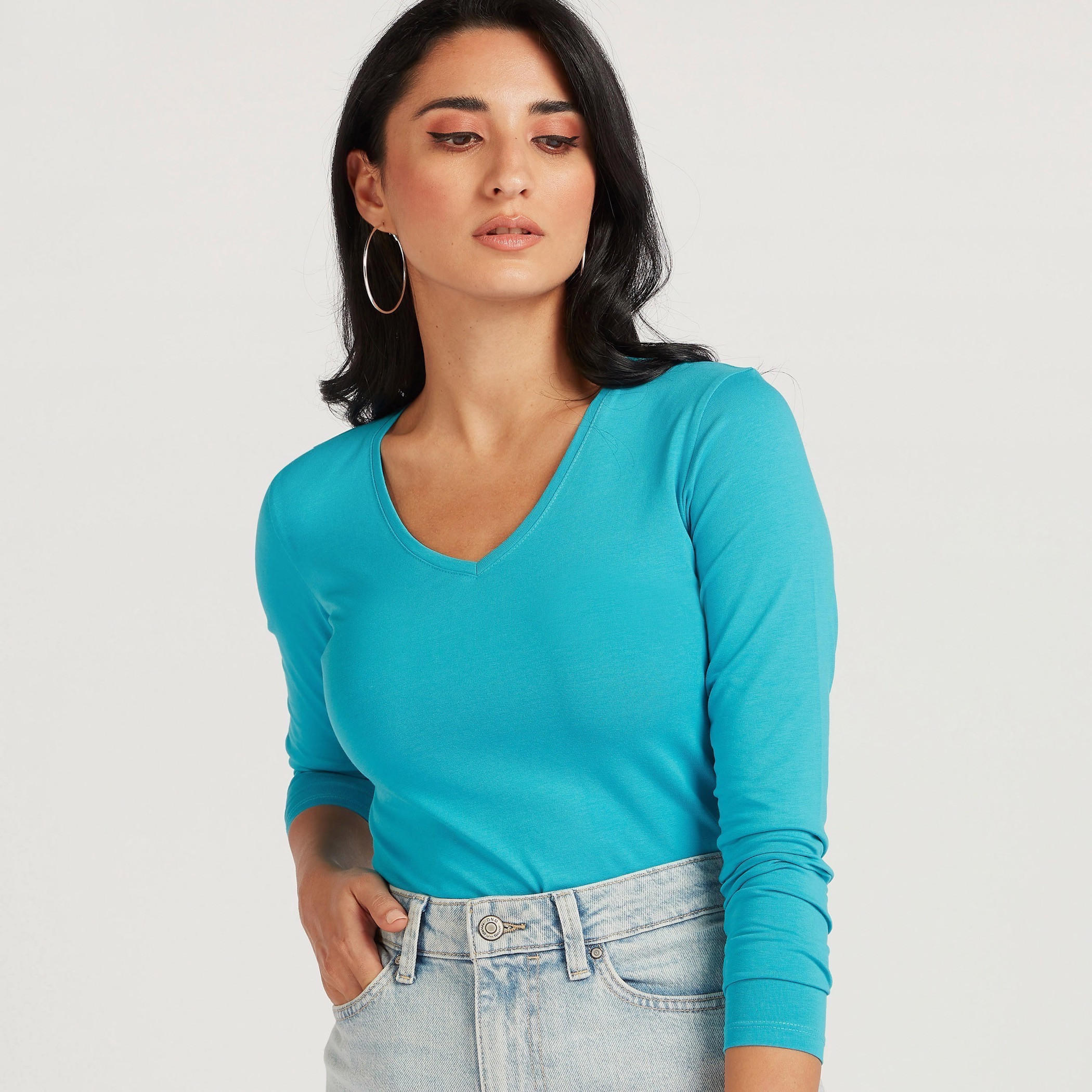تيشيرت سادة بياقة V وأكمام طويلة-women-clothing-tshirts-image-4