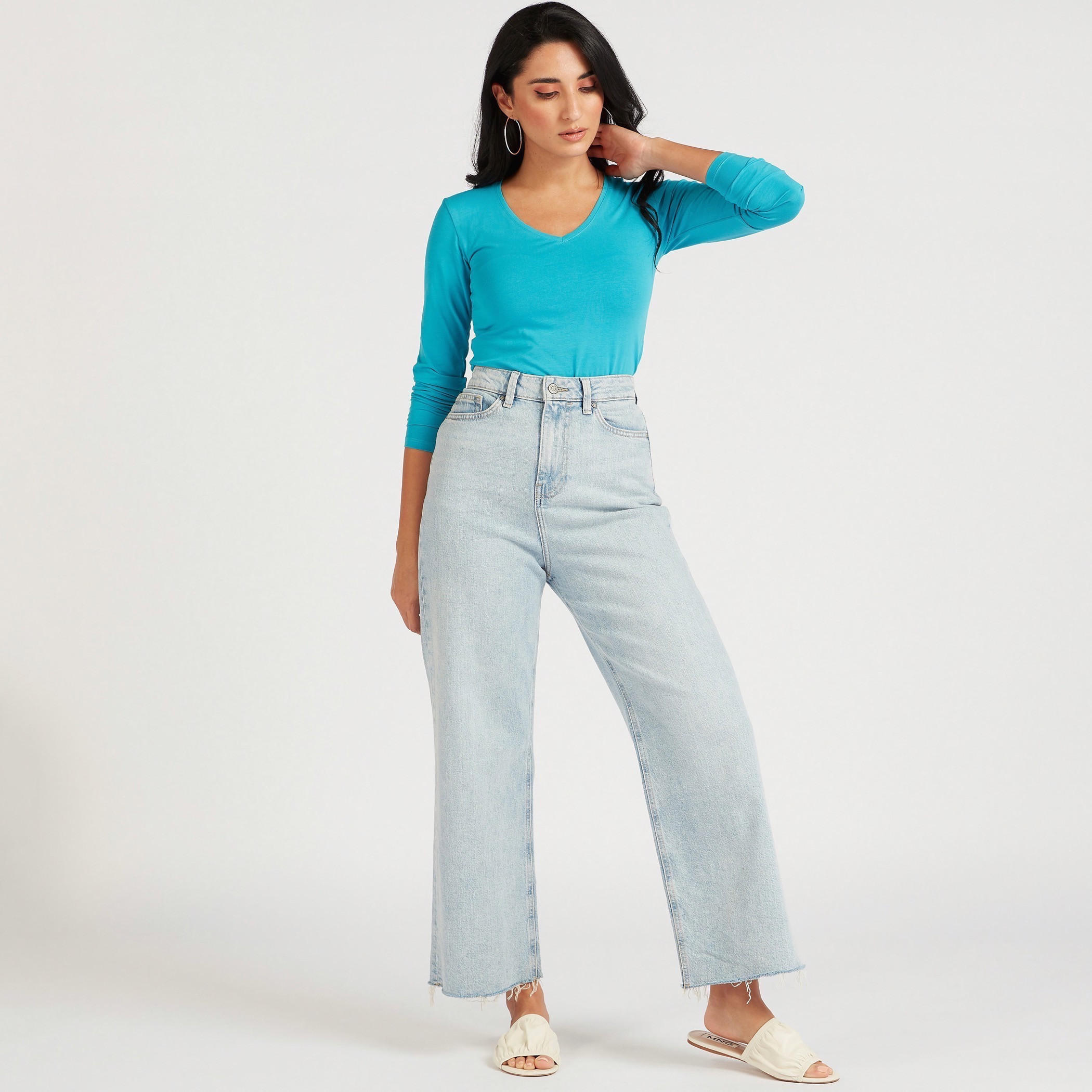 تيشيرت سادة بياقة V وأكمام طويلة-women-clothing-tshirts-image-3