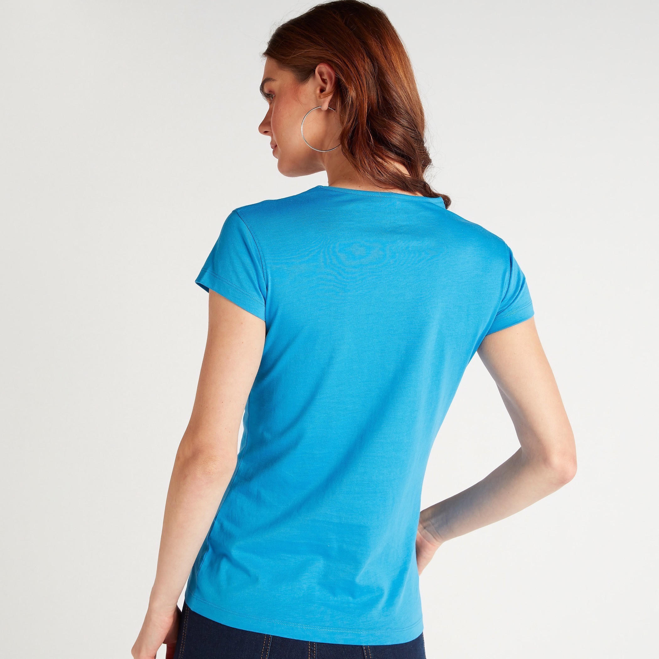 تيشيرت بياقة ضيّقة وأكمام كاب وطبعات-women-clothing-tshirts-image-4