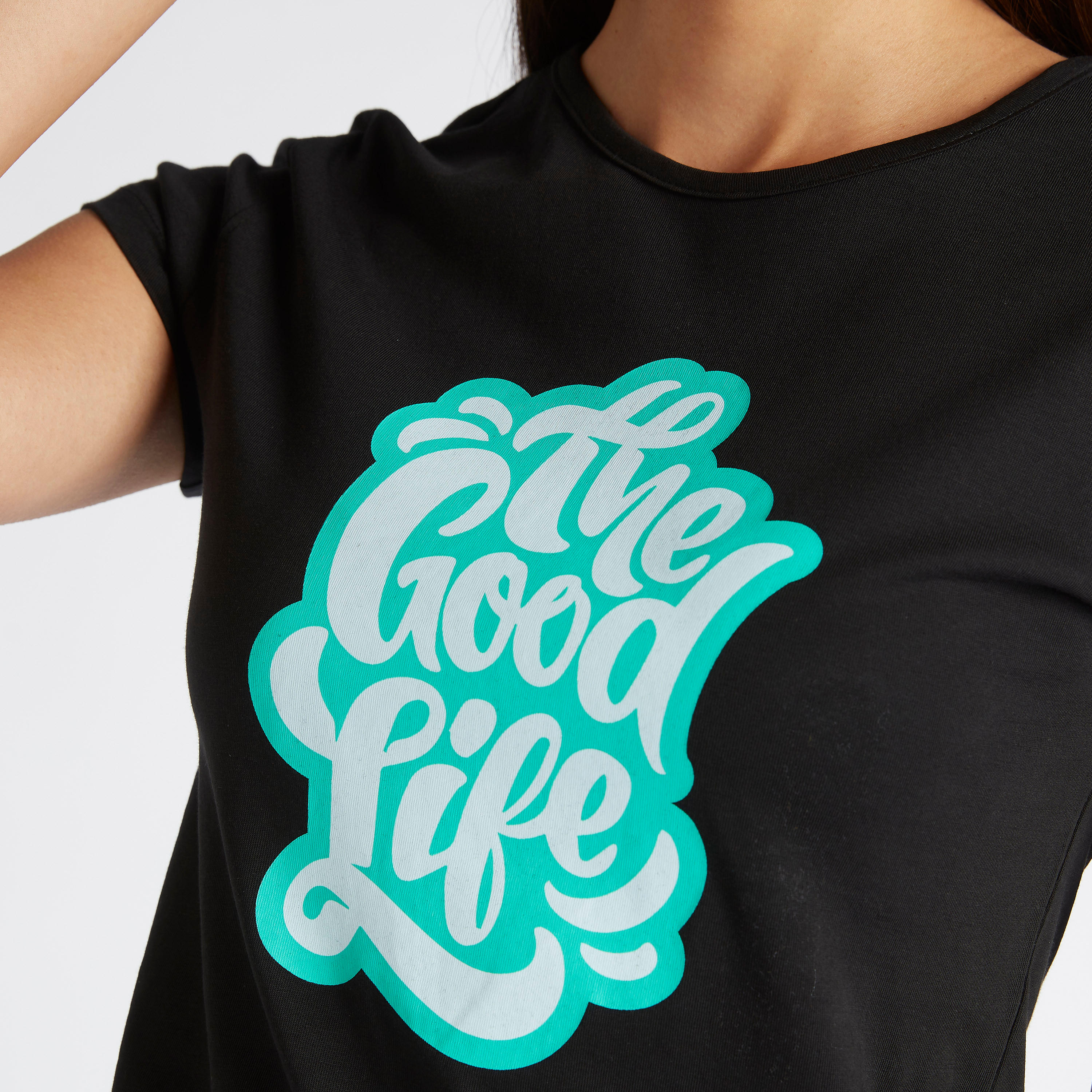 تيشيرت بياقة ضيّقة وأكمام كاب وطبعات شعار-women-clothing-tshirts-image-5