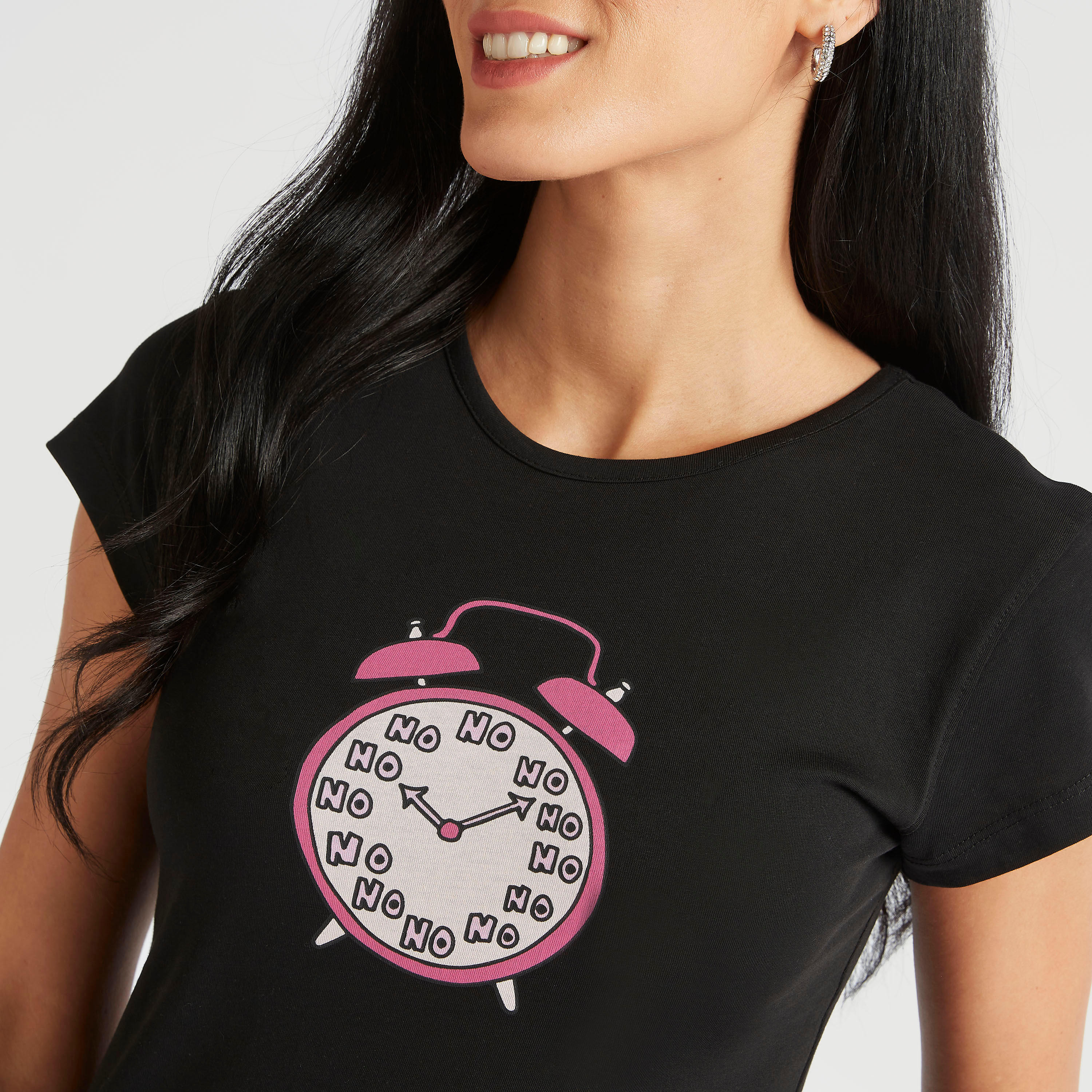 تيشيرت بياقة ضيّقة وأكمام كاب وطبعات-women-clothing-tshirts-image-1