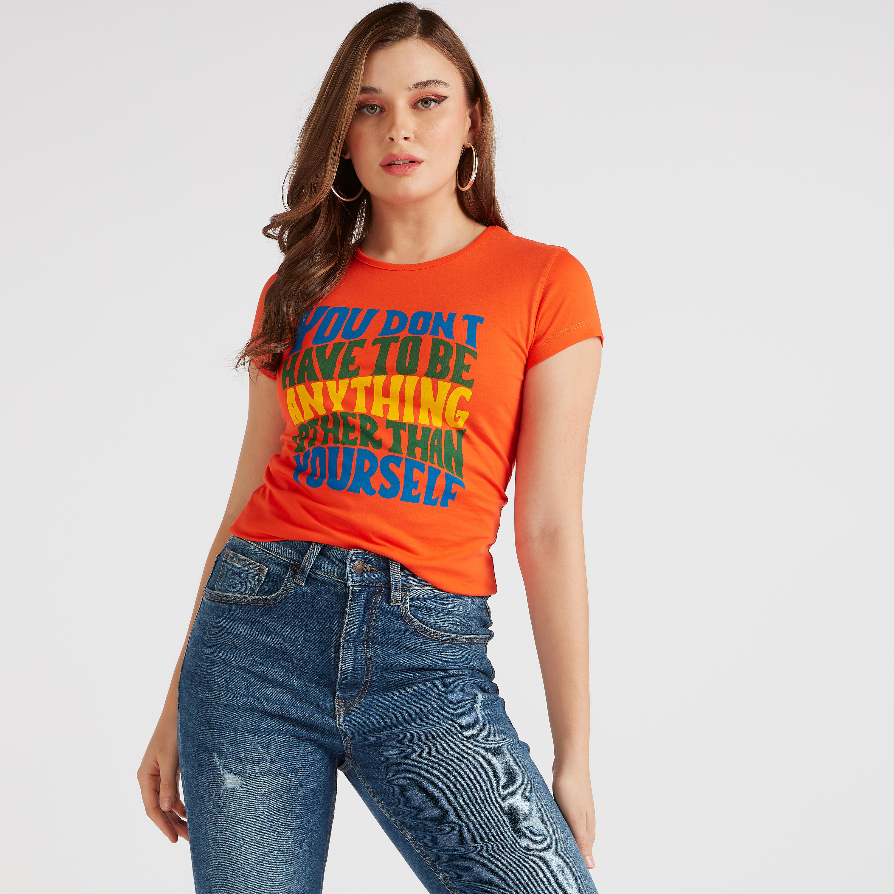 تيشيرت بياقة ضيّقة وأكمام كَاب وطبعات-women-clothing-tshirts-image-1