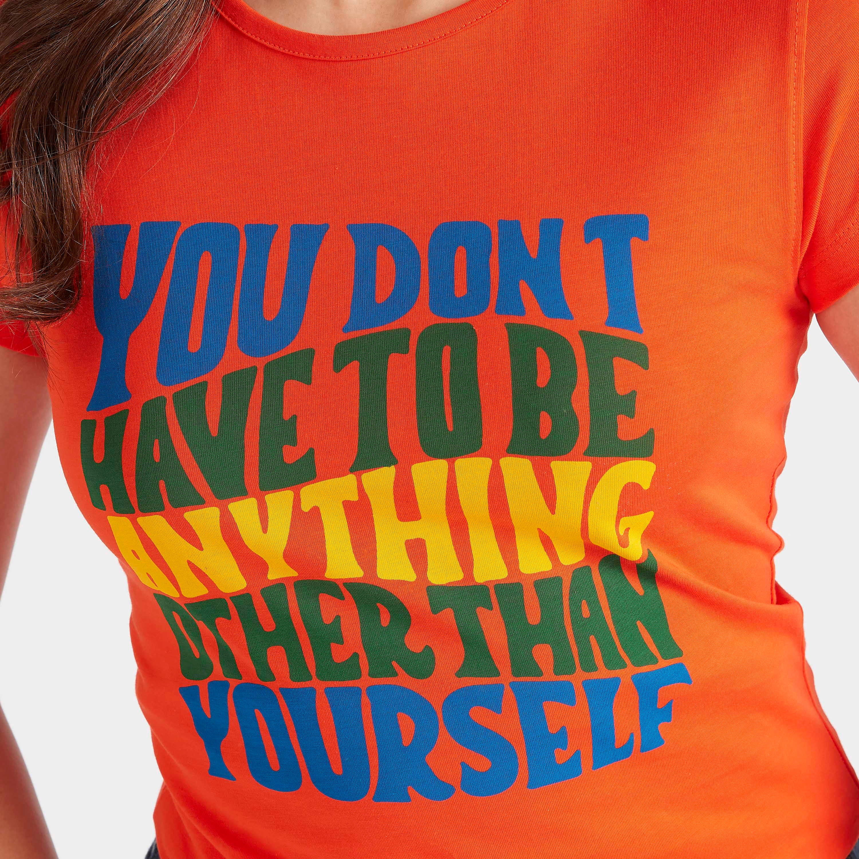 تيشيرت بياقة ضيّقة وأكمام كَاب وطبعات-women-clothing-tshirts-image-3