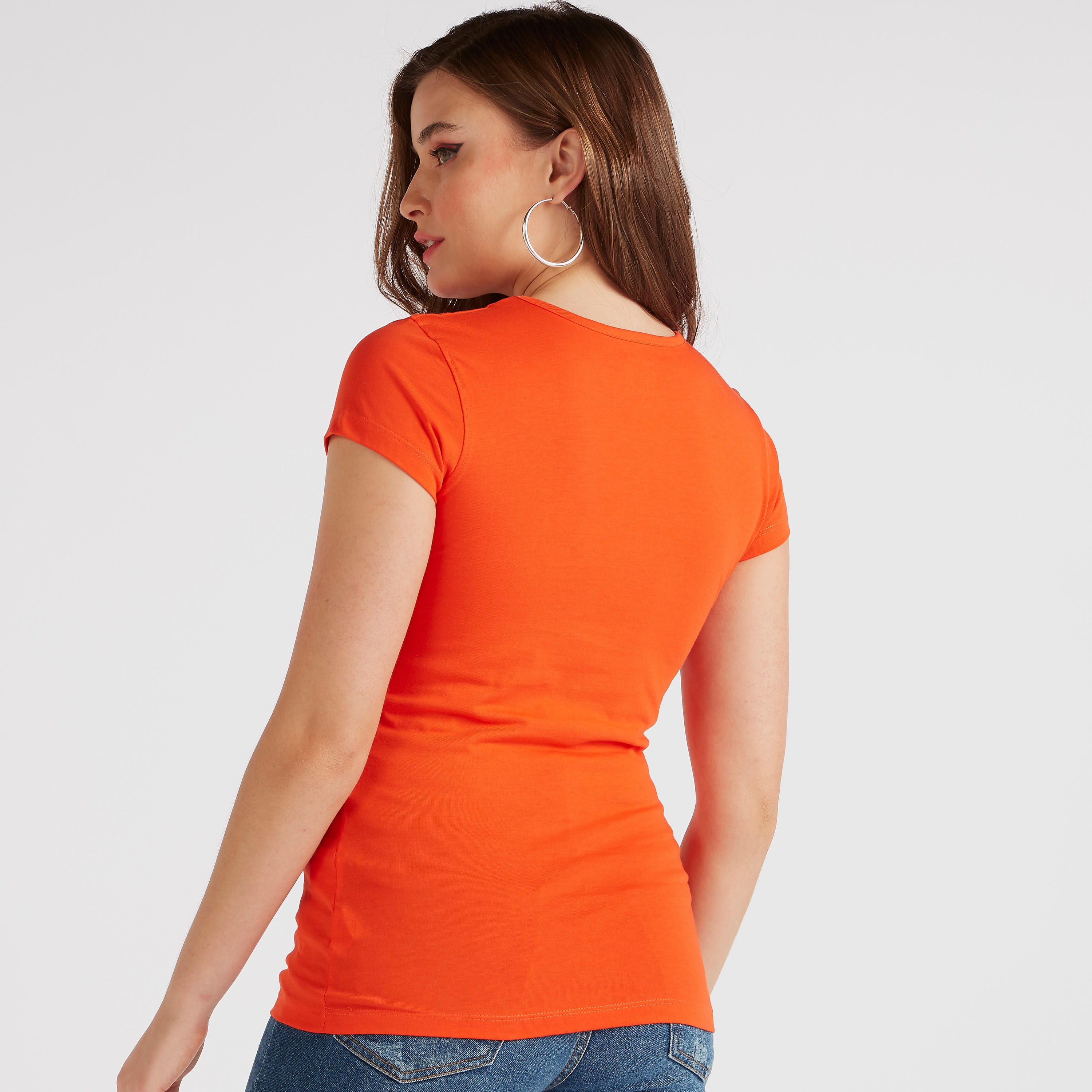تيشيرت بياقة ضيّقة وأكمام كَاب وطبعات-women-clothing-tshirts-image-4