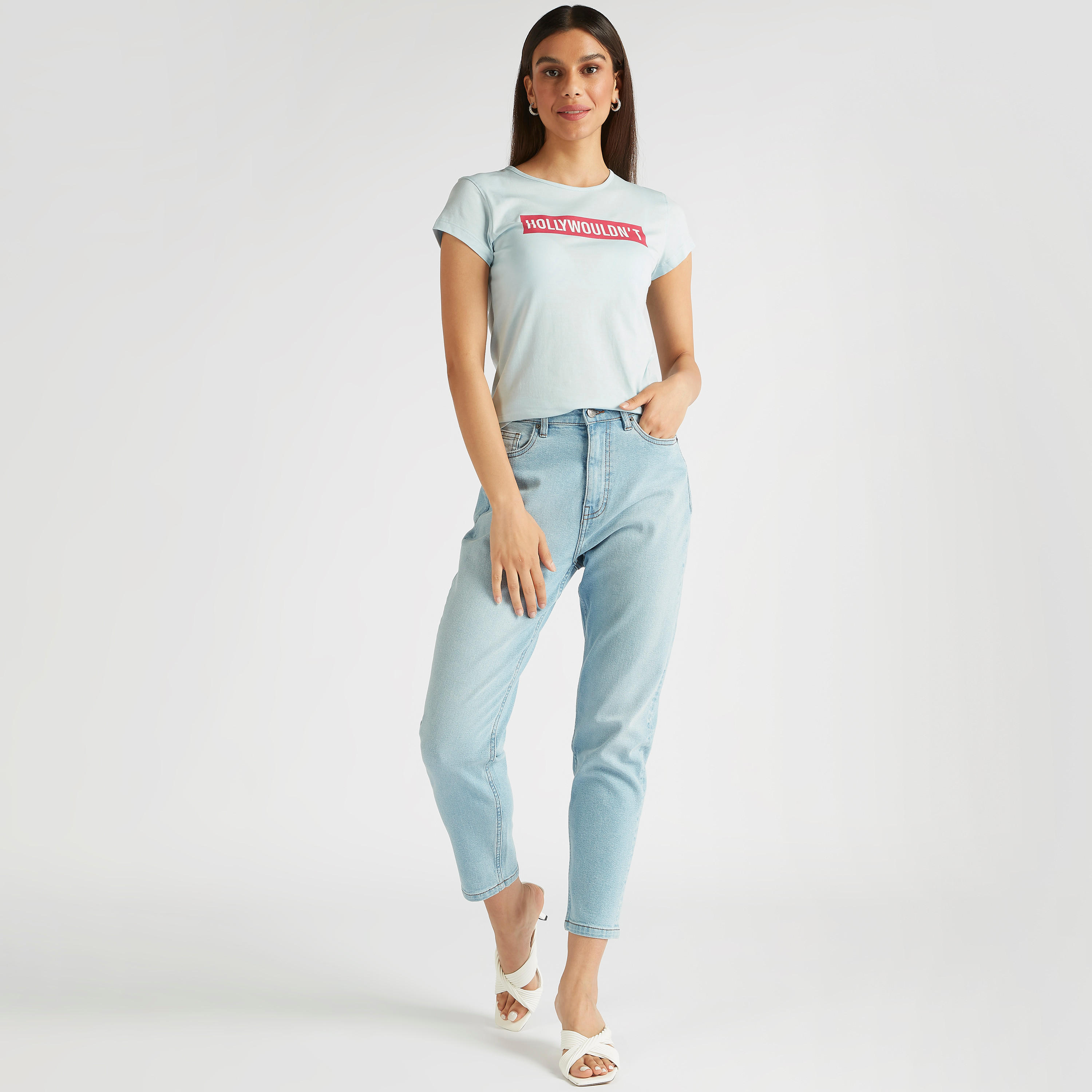 تيشيرت بياقة ضيّقة وأكمام كاب وطبعات-women-clothing-tshirts-image-4