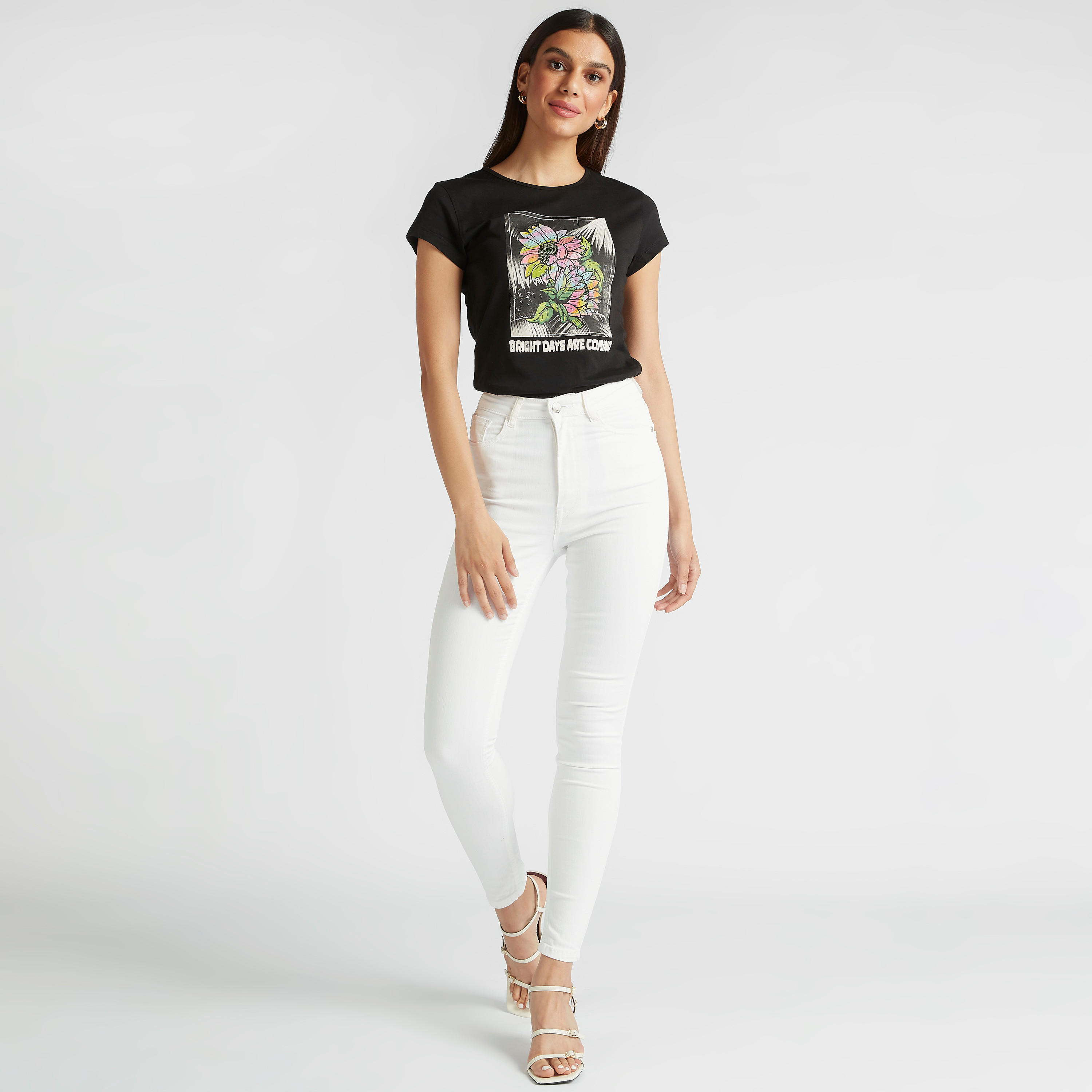 تيشيرت بياقة ضيّقة وأكمام كاب وطبعات أزهار-women-clothing-tshirts-image-2