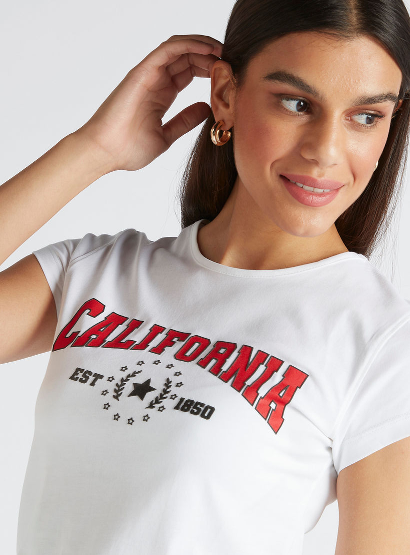 تيشيرت بياقة ضيّقة وأكمام كاب وطَبعات-women-clothing-tshirts-image-5