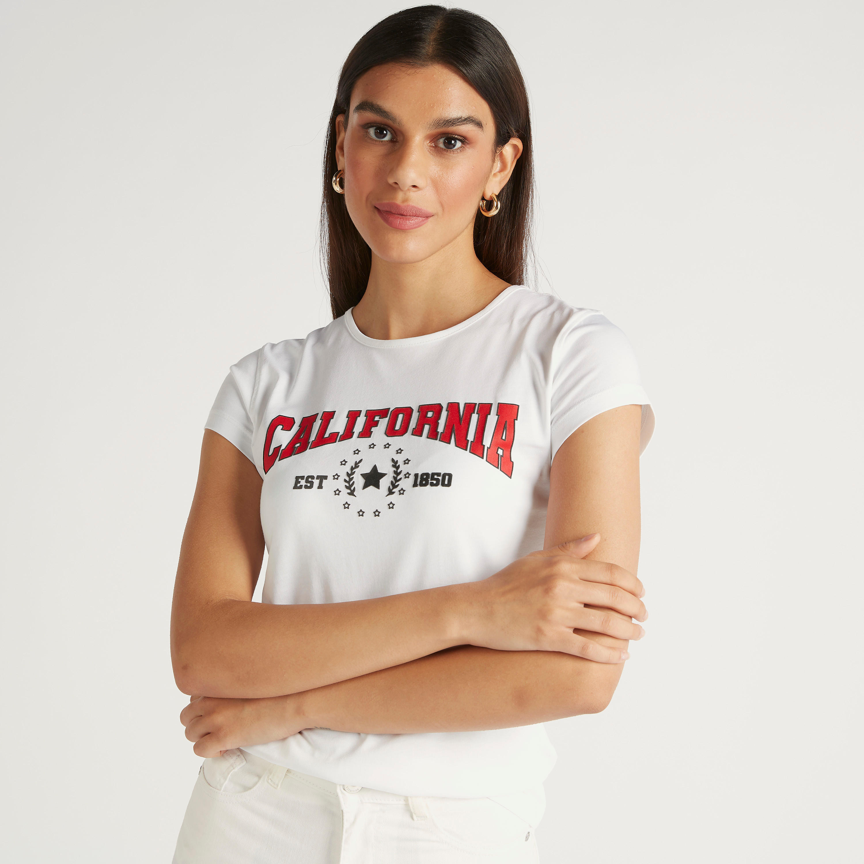 تيشيرت بياقة ضيّقة وأكمام كاب وطَبعات-women-clothing-tshirts-image-3