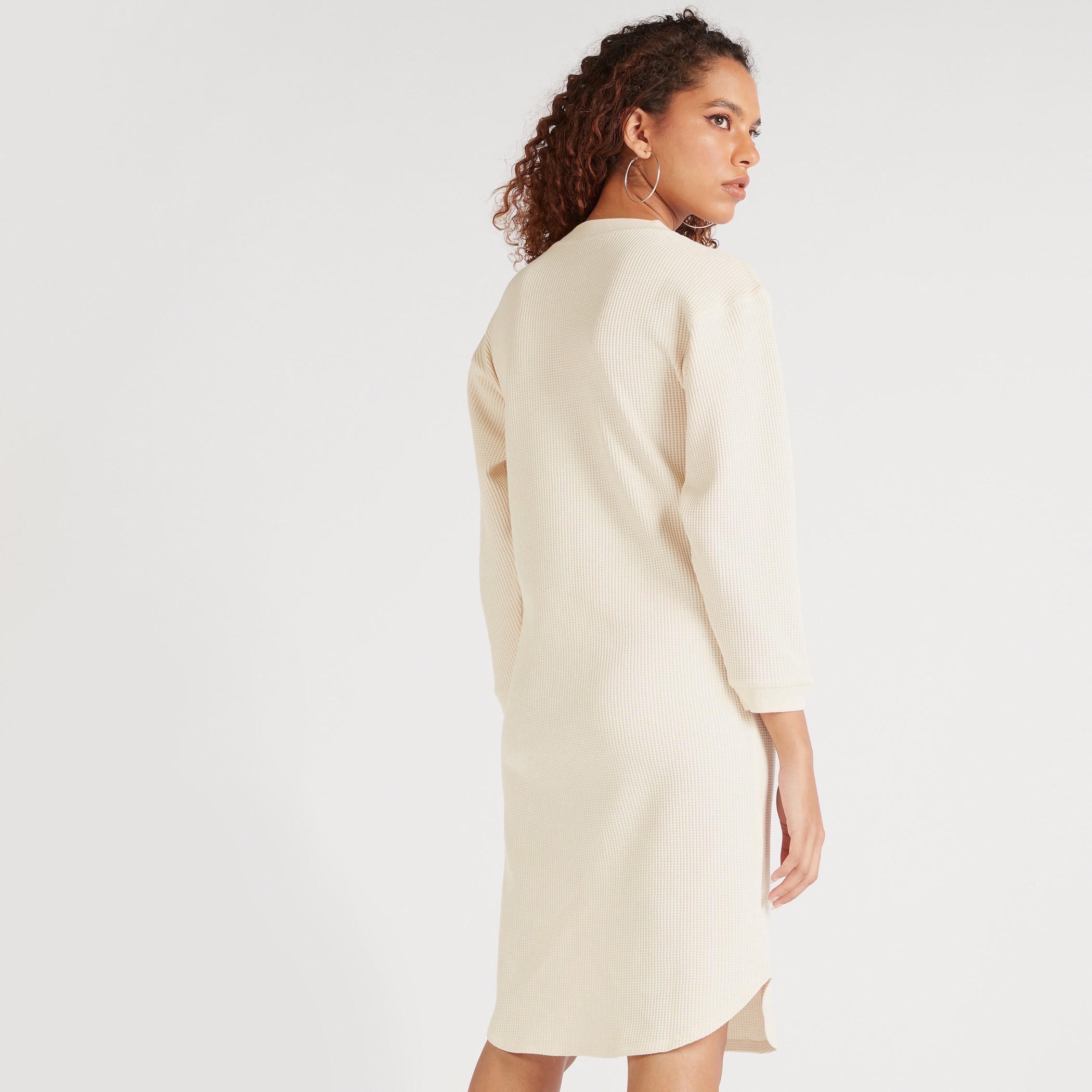 فستان واسع ميدي بارز الملمس بأكمام طويلة-women-clothing-dresses-image-3