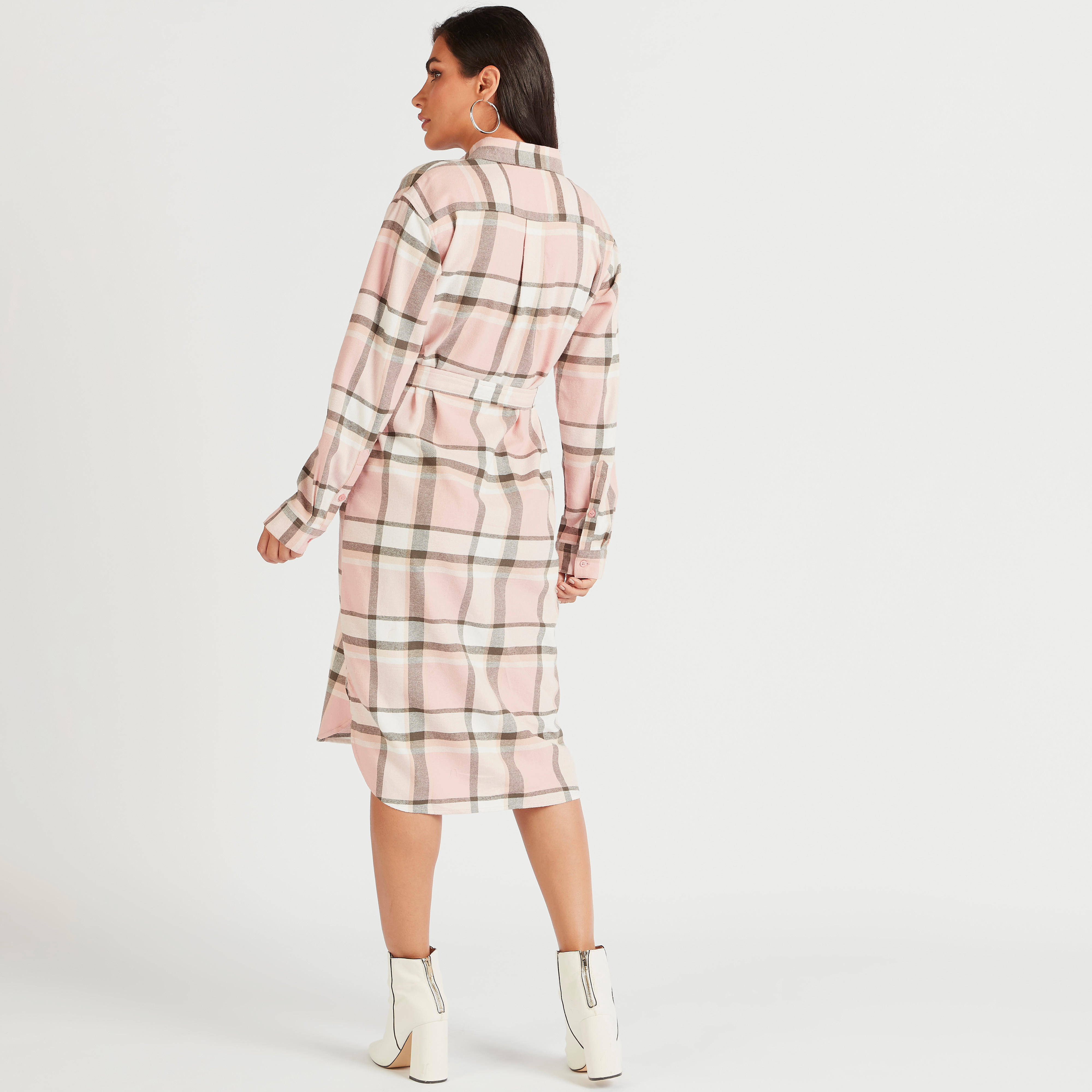 فستان قميص كاروهات ميدي برباط وياقة عادية-women-clothing-dresses-image-4