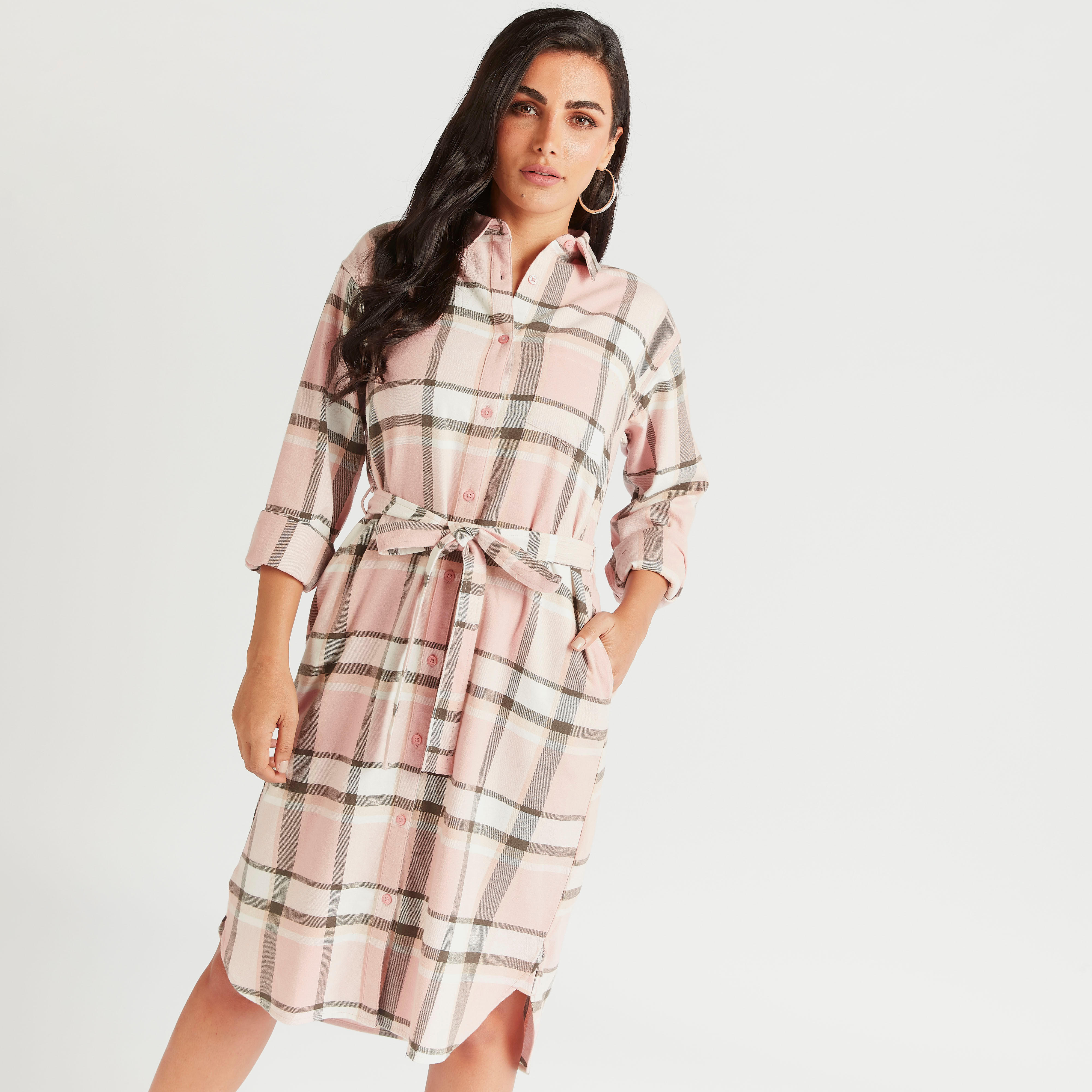 فستان قميص كاروهات ميدي برباط وياقة عادية-women-clothing-dresses-image-5