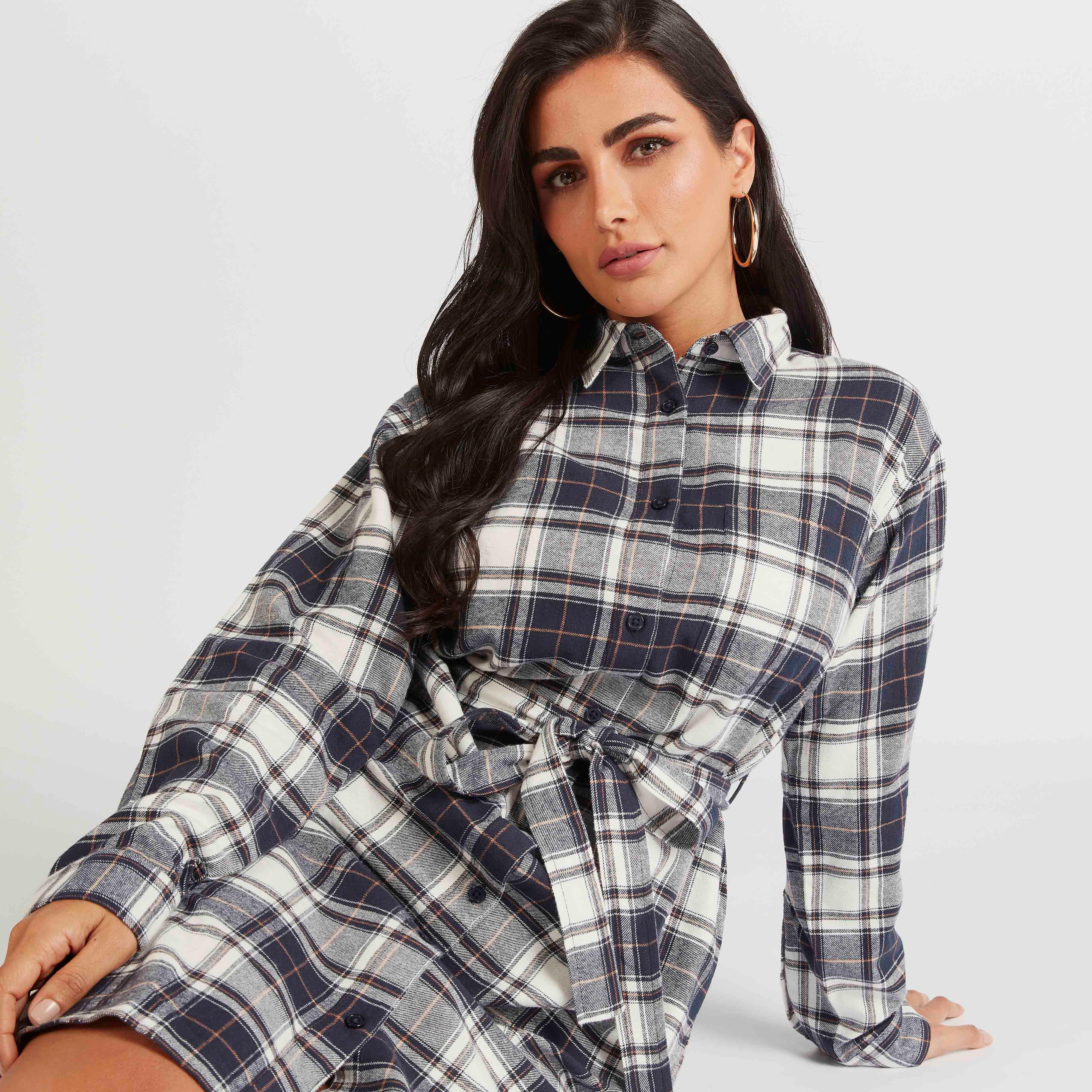 فستان قميص كاروهات ميدي برباط وياقة عادية-women-clothing-dresses-image-5