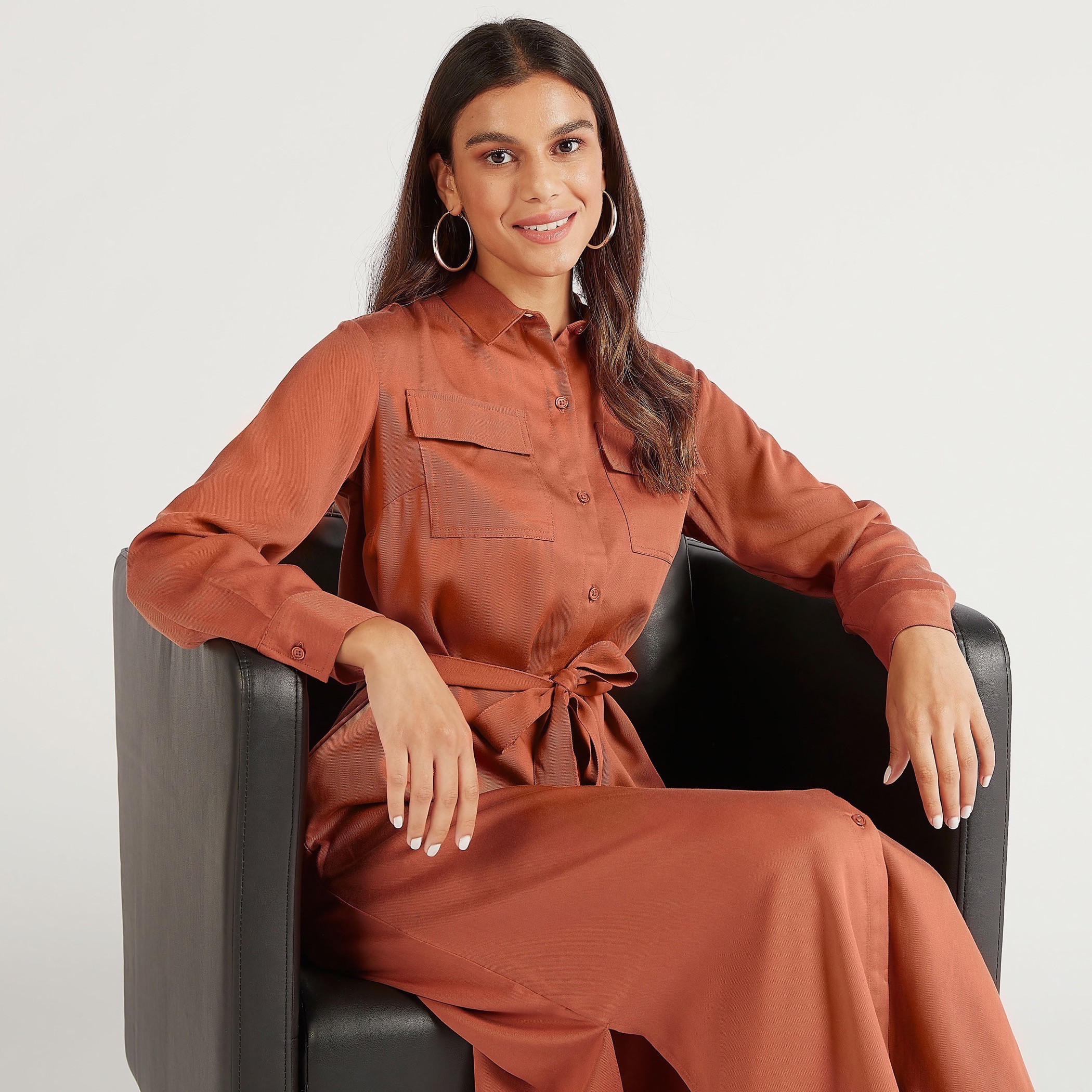 فستان قميص ميدي سادة بأكمام طويلة وحزام ربط-women-clothing-dresses-image-2