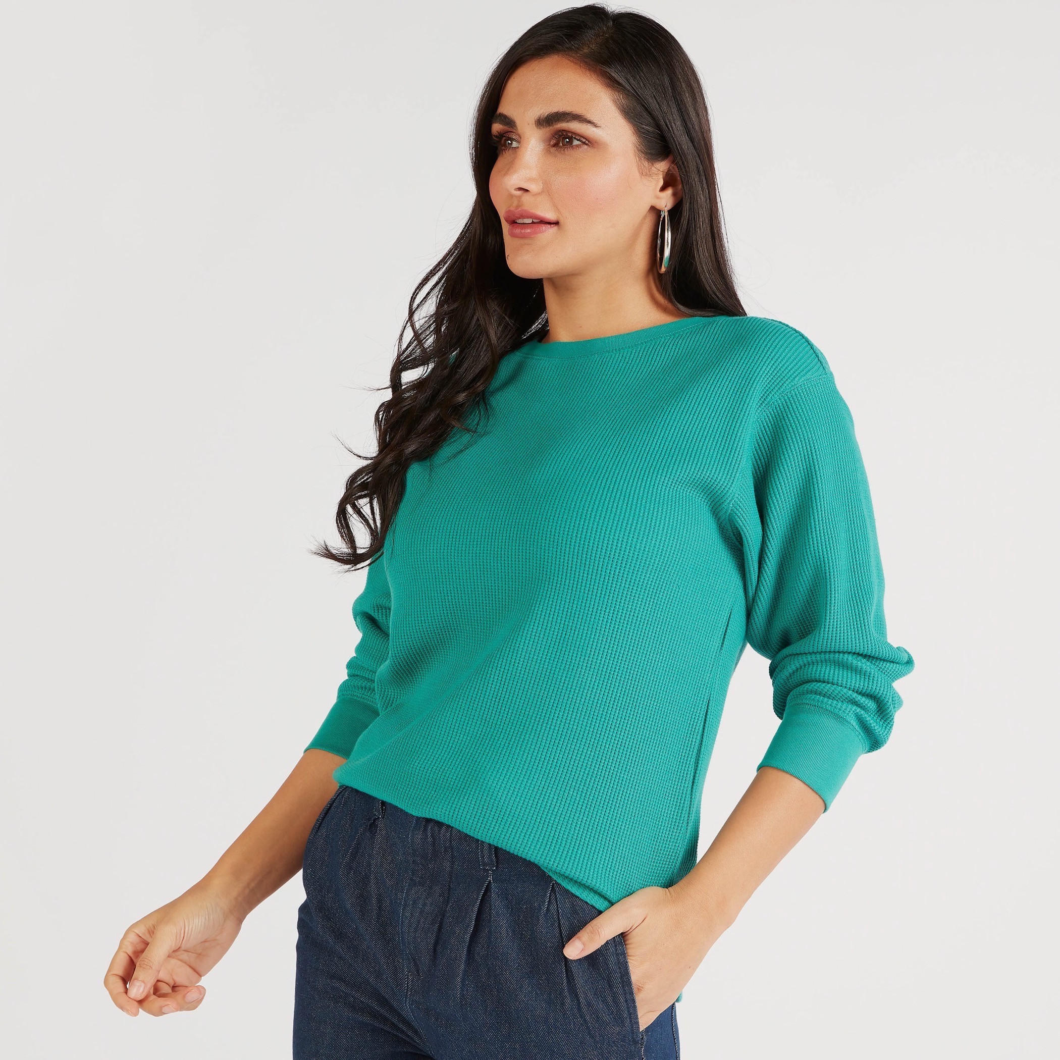 تيشيرت بارز الملمس بياقة ضيّقة وأكمام طويلة-women-clothing-tshirts-image-5