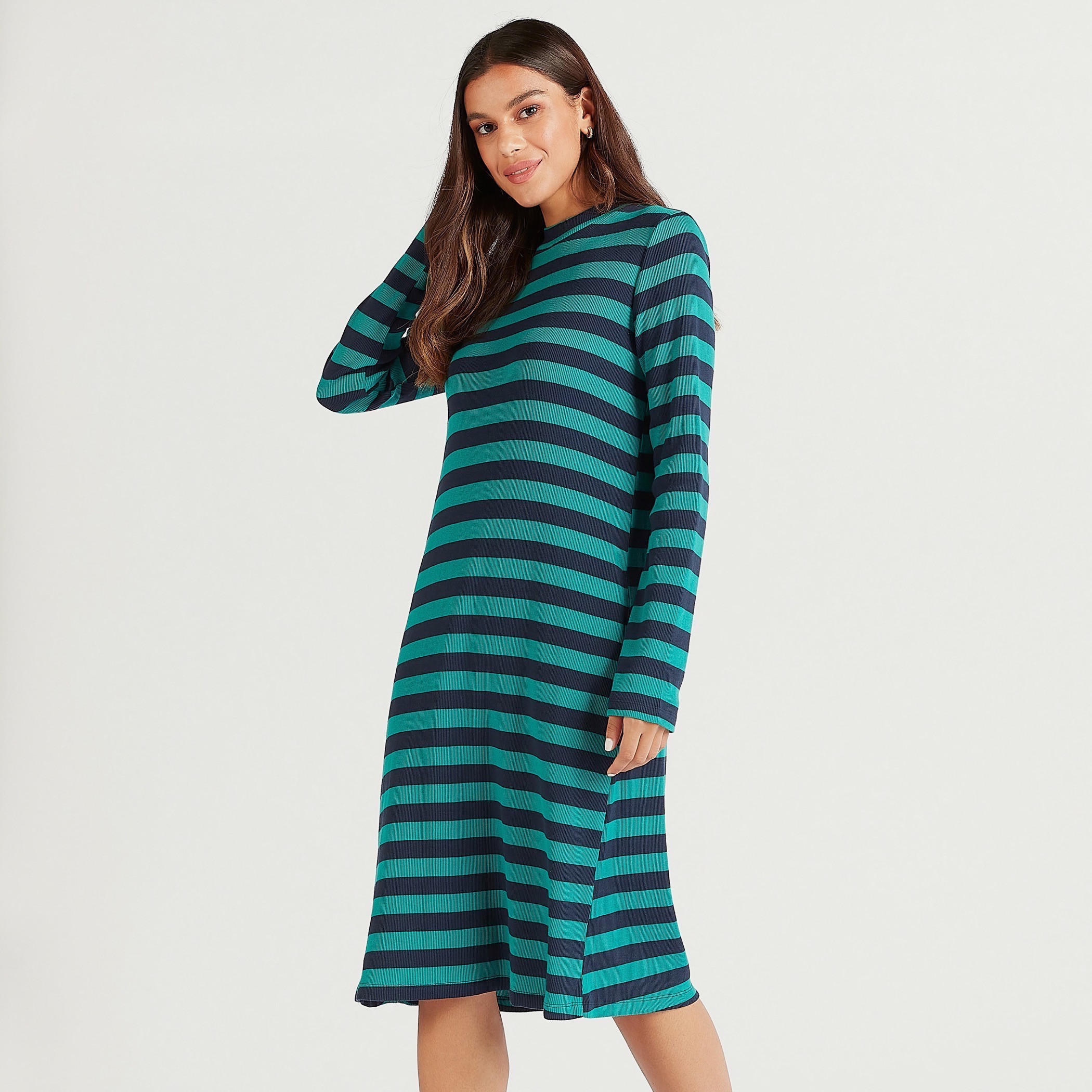 فستان ميدي مخطّط بياقة ضيقة وأكمام طويلة-women-clothing-dresses-image-1