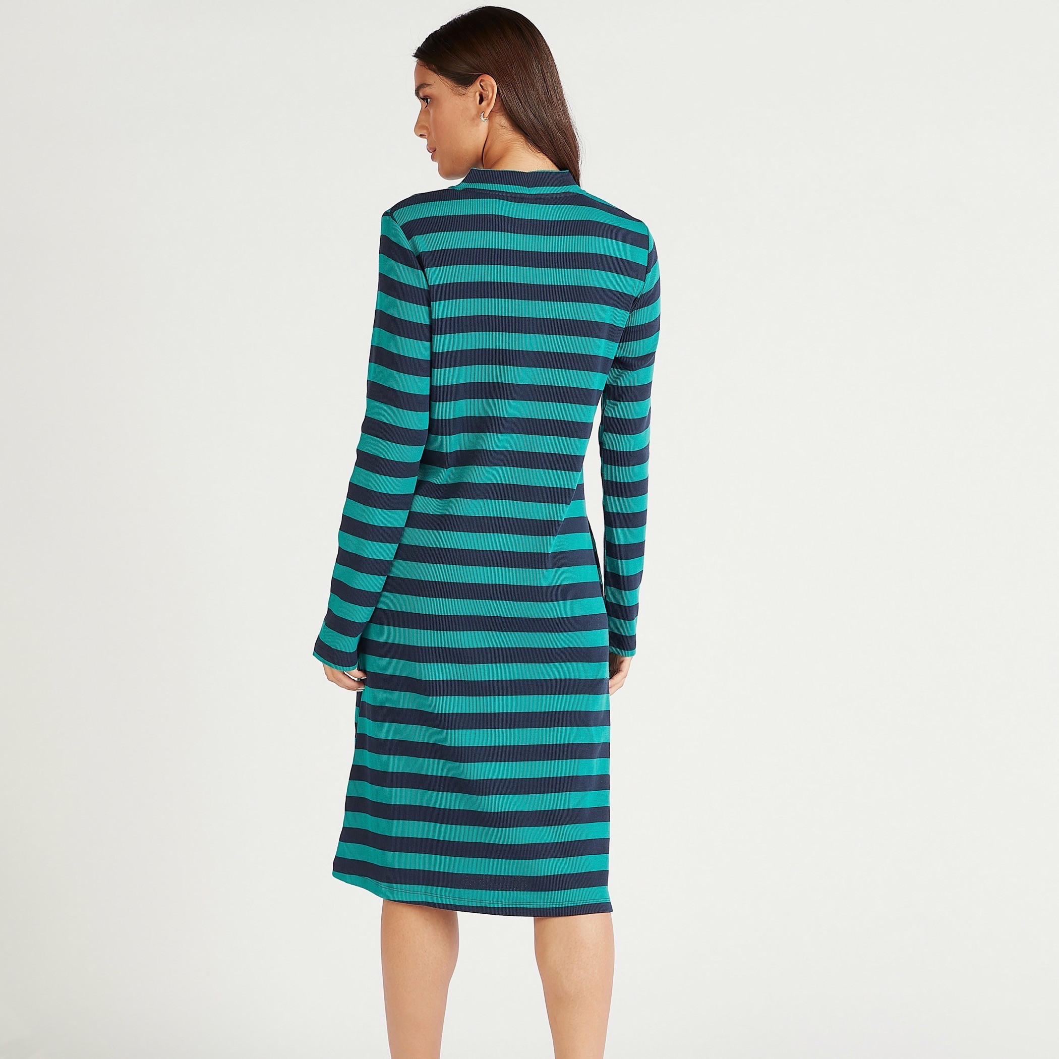فستان ميدي مخطّط بياقة ضيقة وأكمام طويلة-women-clothing-dresses-image-4