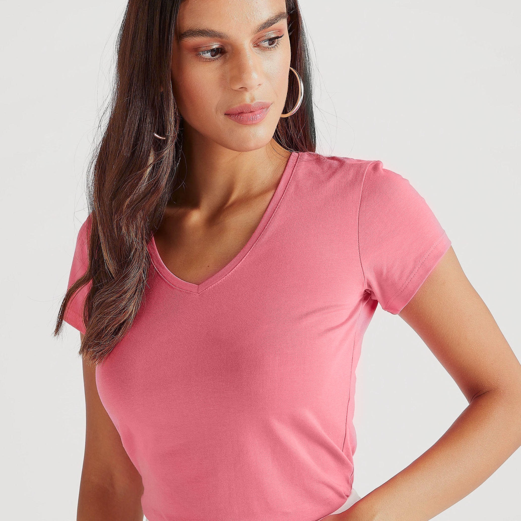تيشيرت سادة بياقة V وأكمام كاب-women-clothing-tshirts-image-3