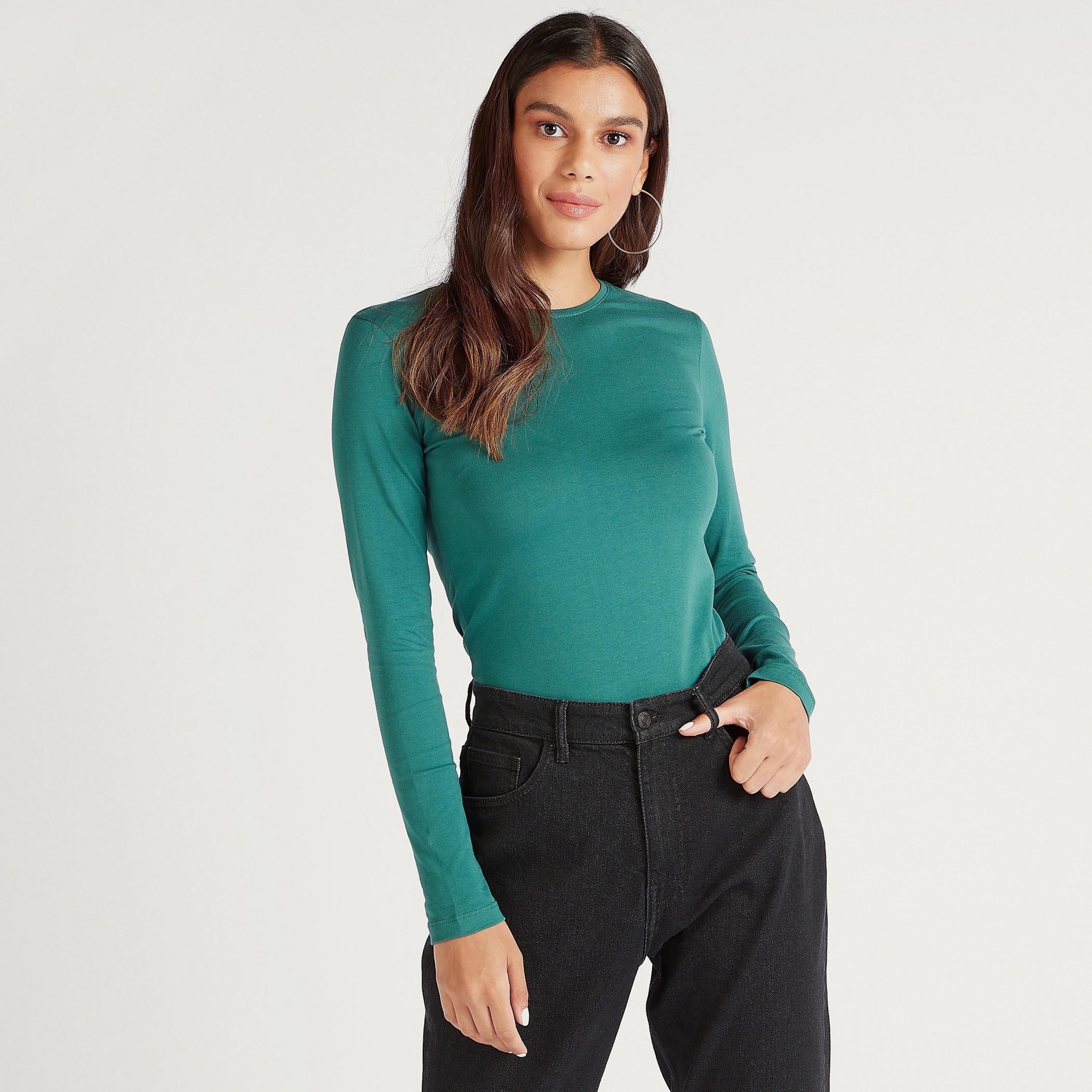 تيشيرت سادة بياقة ضيّقة وأكمام طويلة-women-clothing-tshirts-image-5