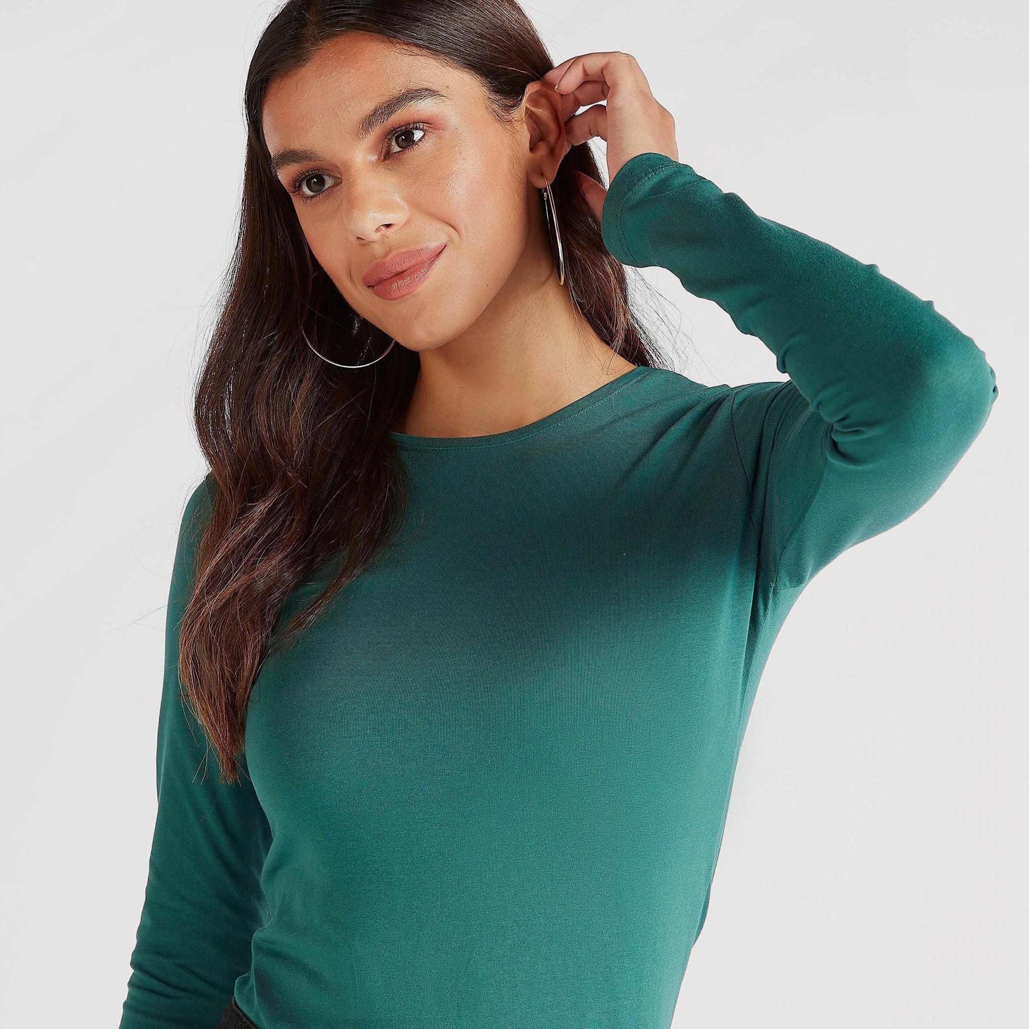 تيشيرت سادة بياقة ضيّقة وأكمام طويلة-women-clothing-tshirts-image-3