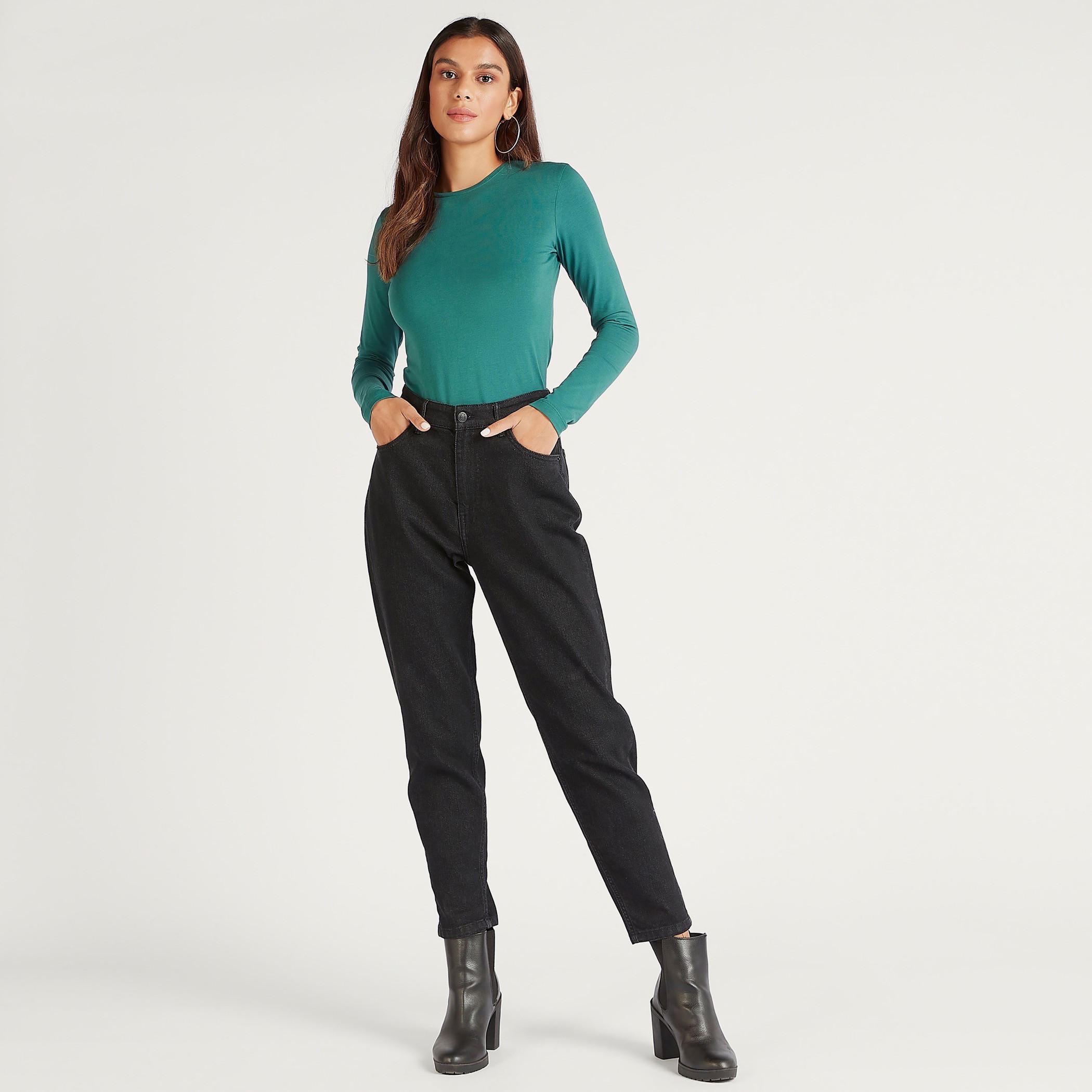 تيشيرت سادة بياقة ضيّقة وأكمام طويلة-women-clothing-tshirts-image-1